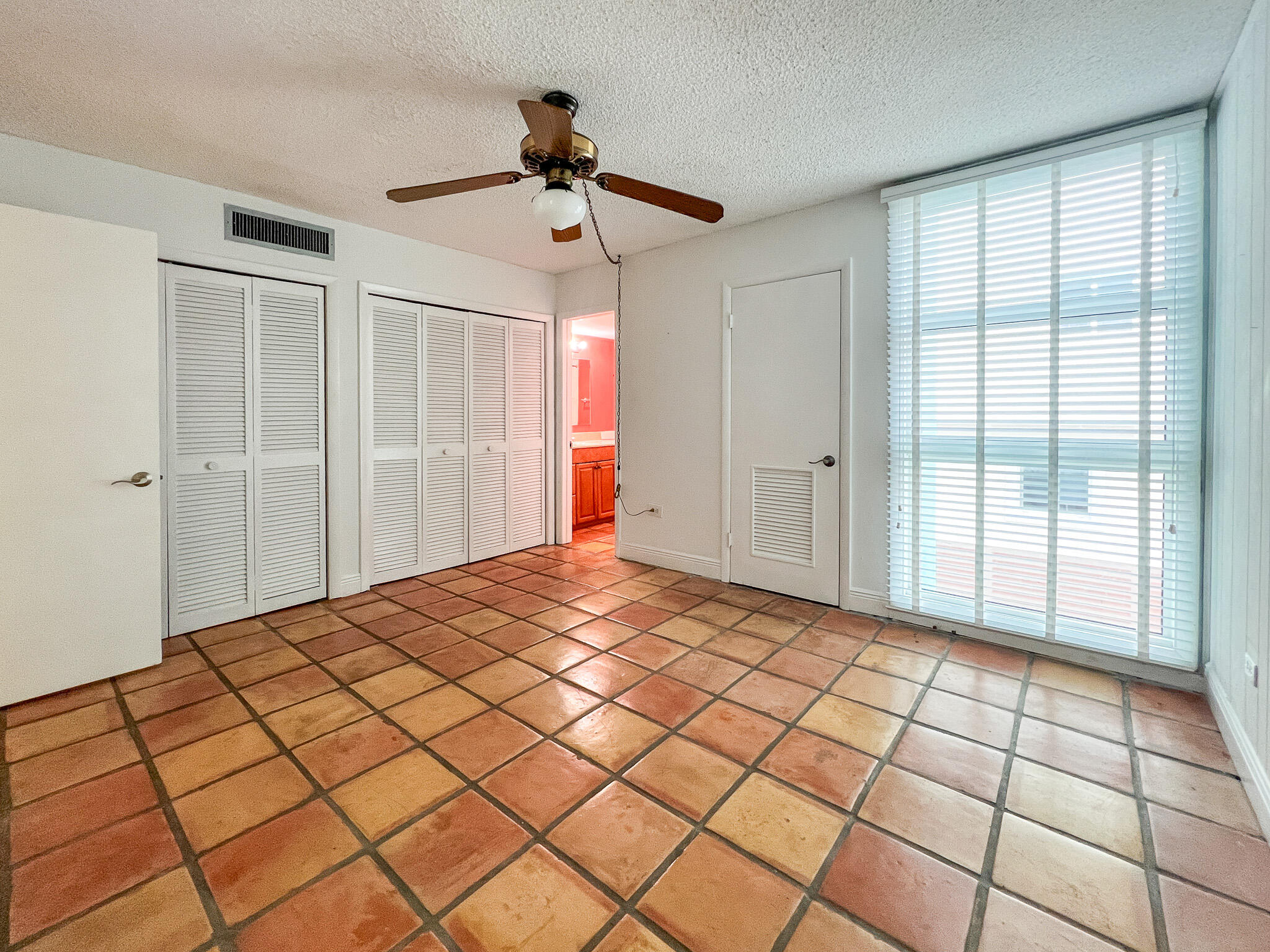 188 Atlantic Boulevard, B Property Photo 10