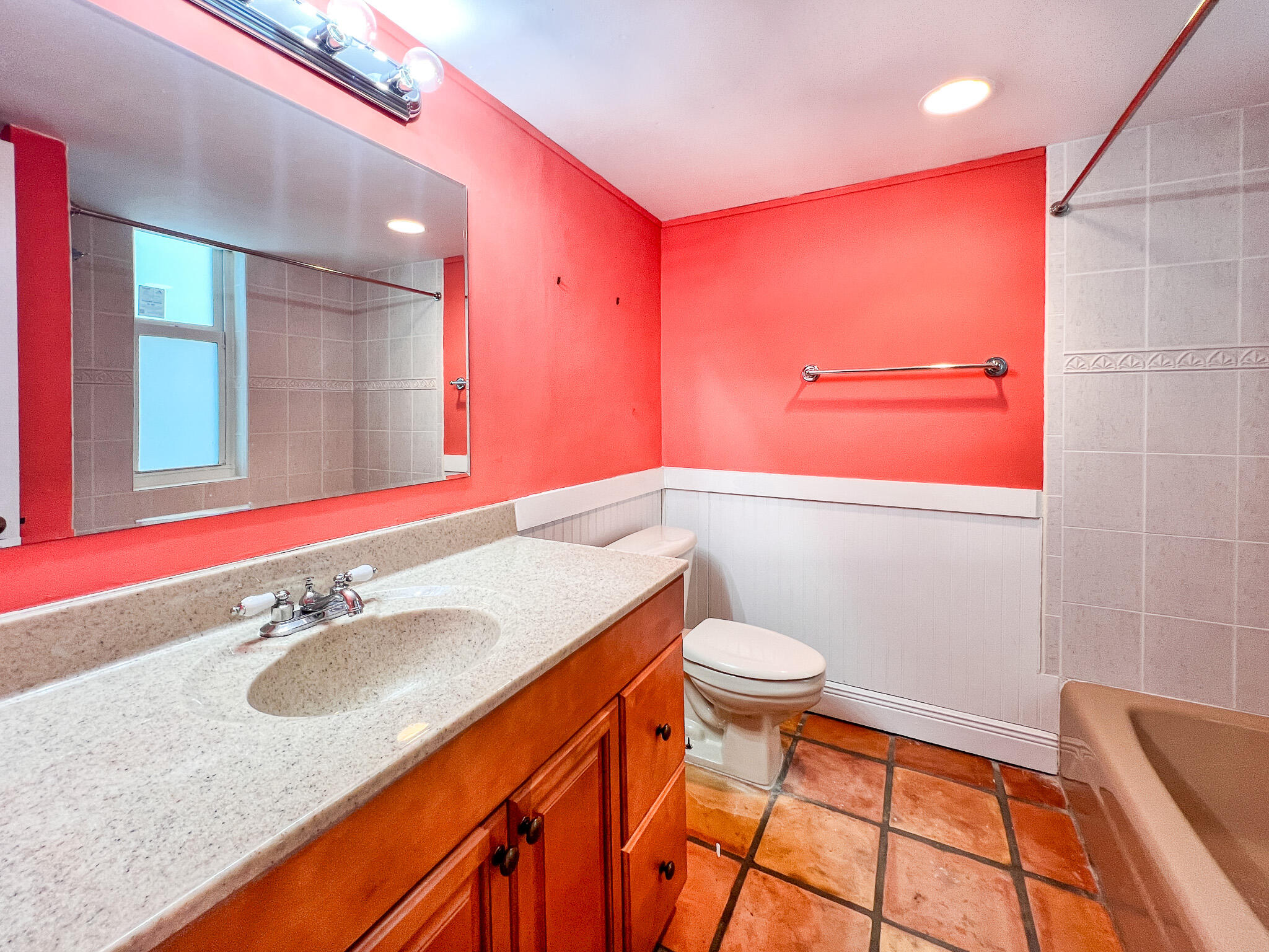 188 Atlantic Boulevard, B Property Photo 13