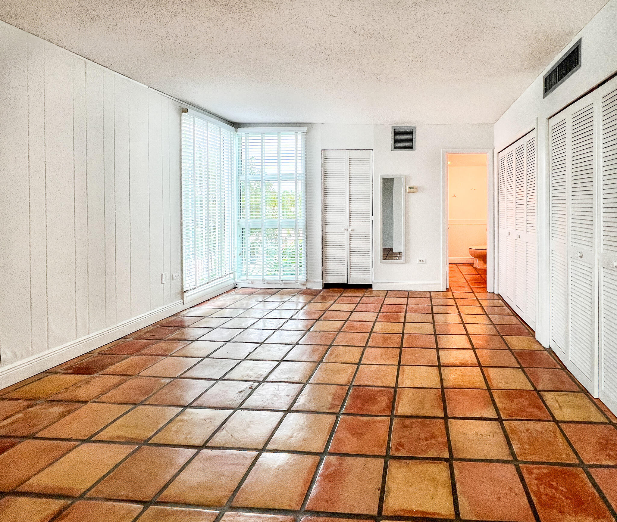 188 Atlantic Boulevard, B Property Photo 17