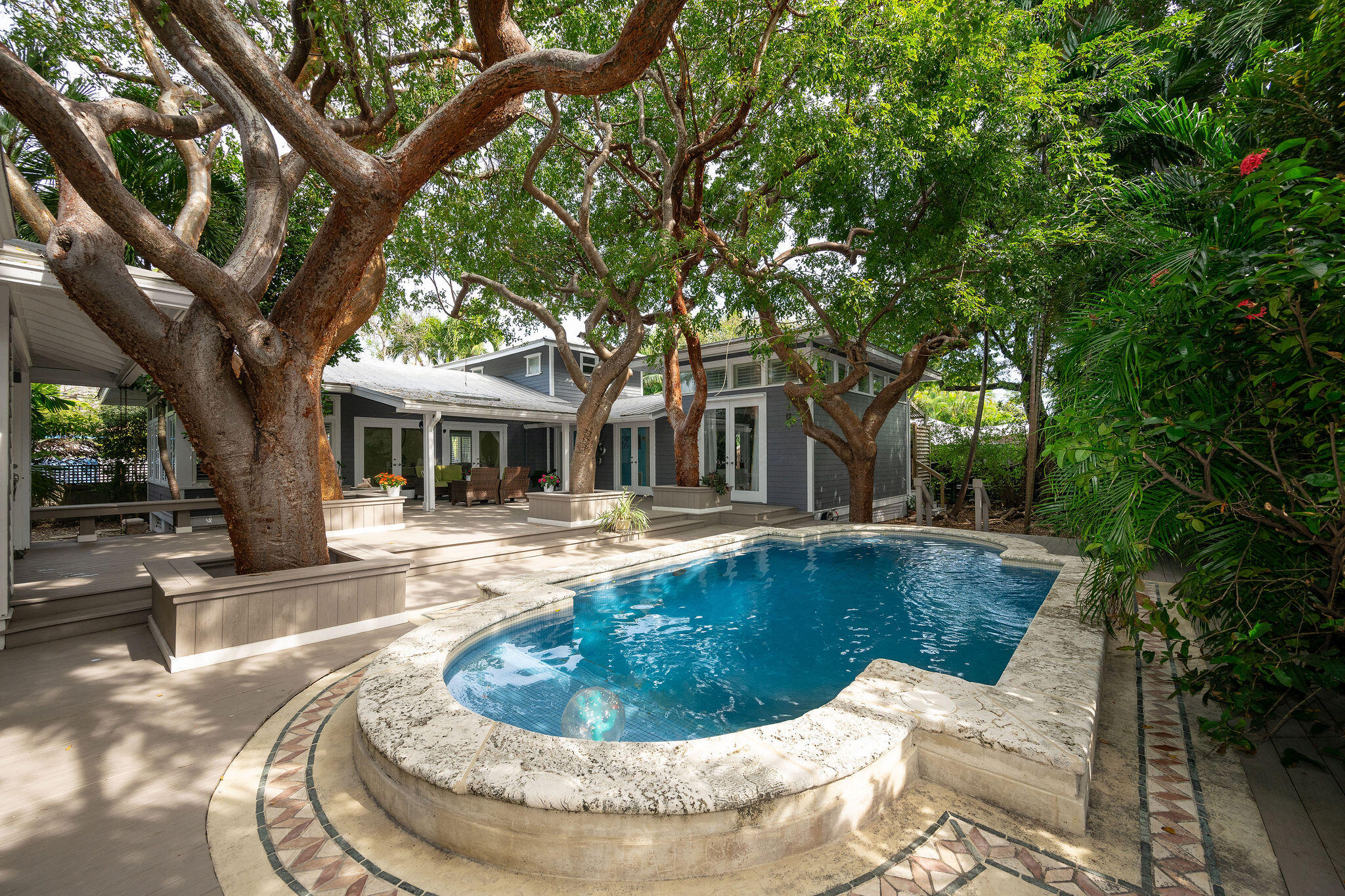 1730 Flagler Avenue Property Photo