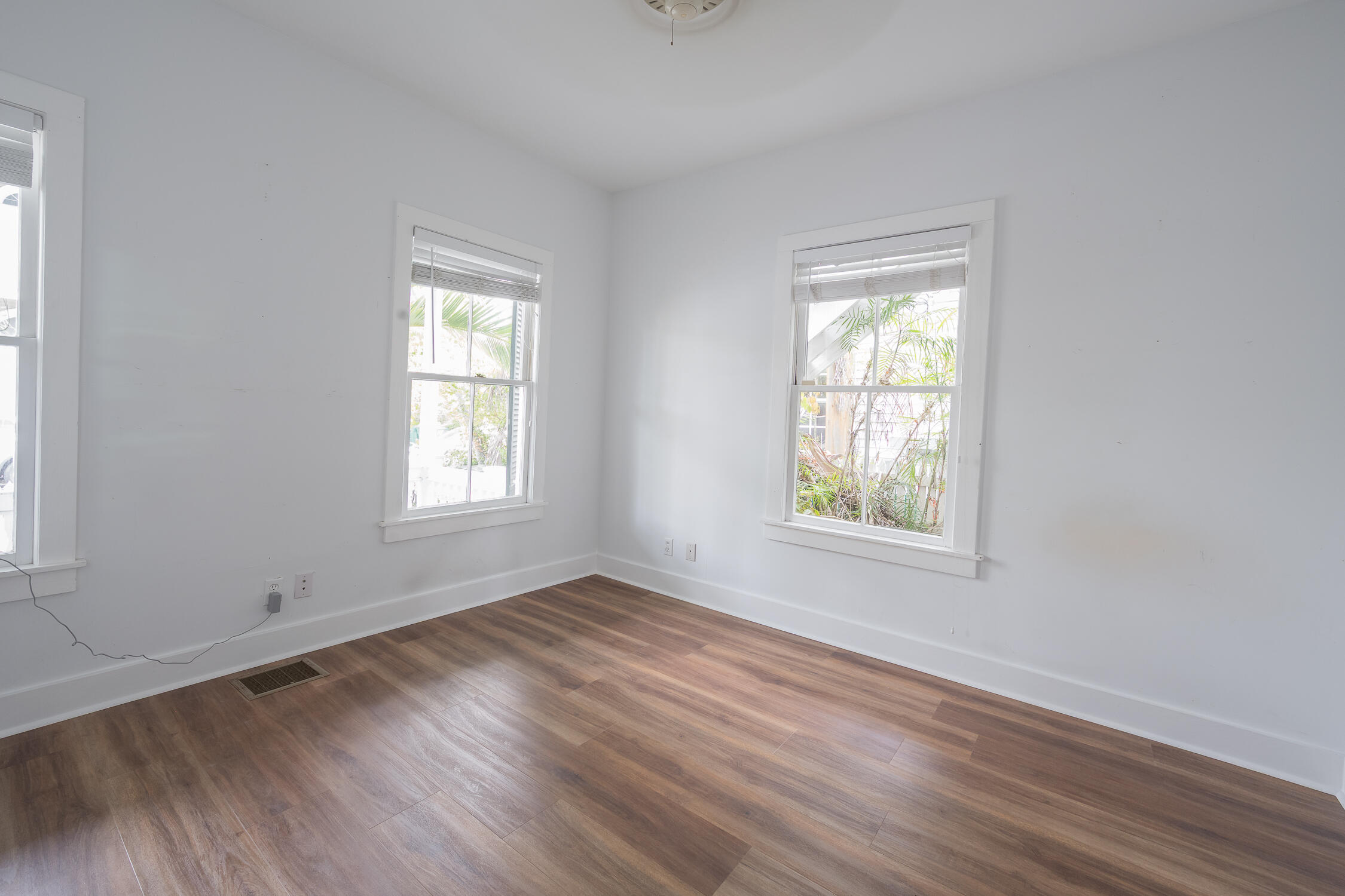 1210 Virginia Street Property Photo 3