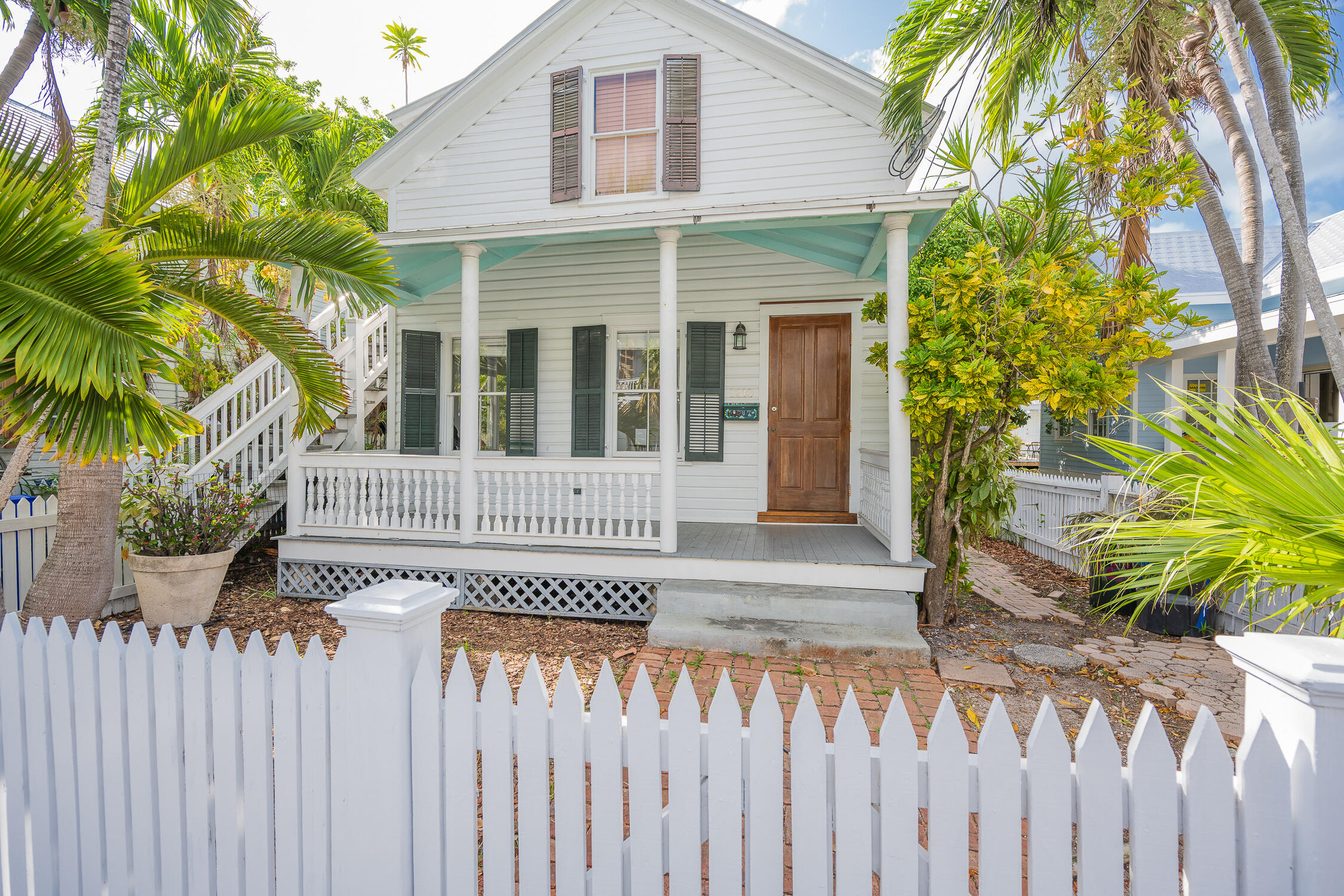 1210 Virginia Street Property Photo 2