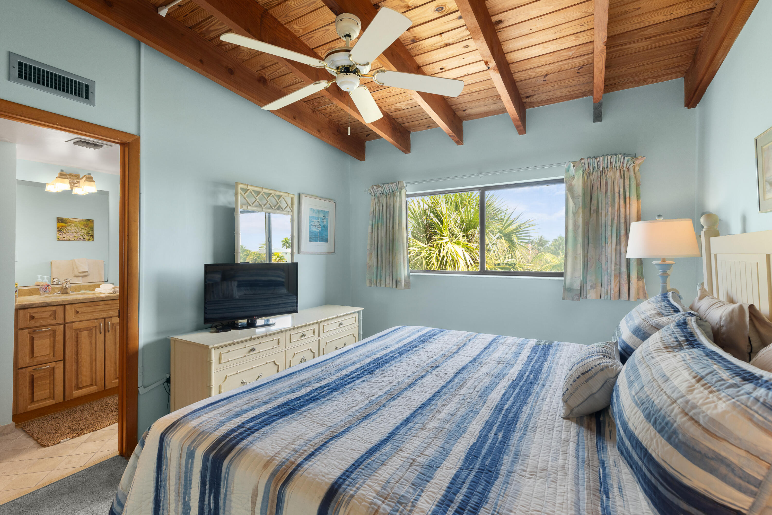 1133 W Ocean Drive, 2 Property Photo 25