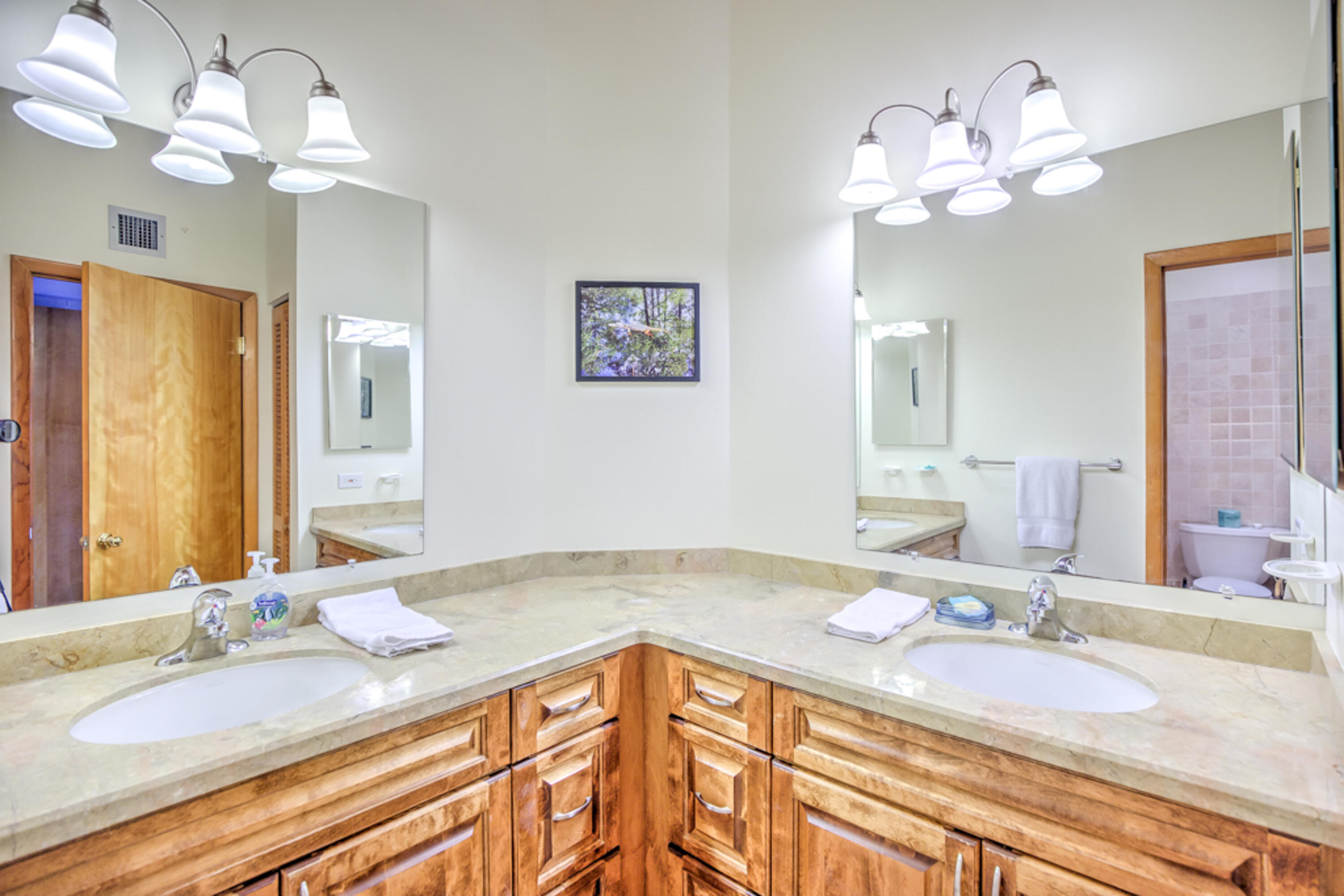 1133 W Ocean Drive 2 Property Photo 30