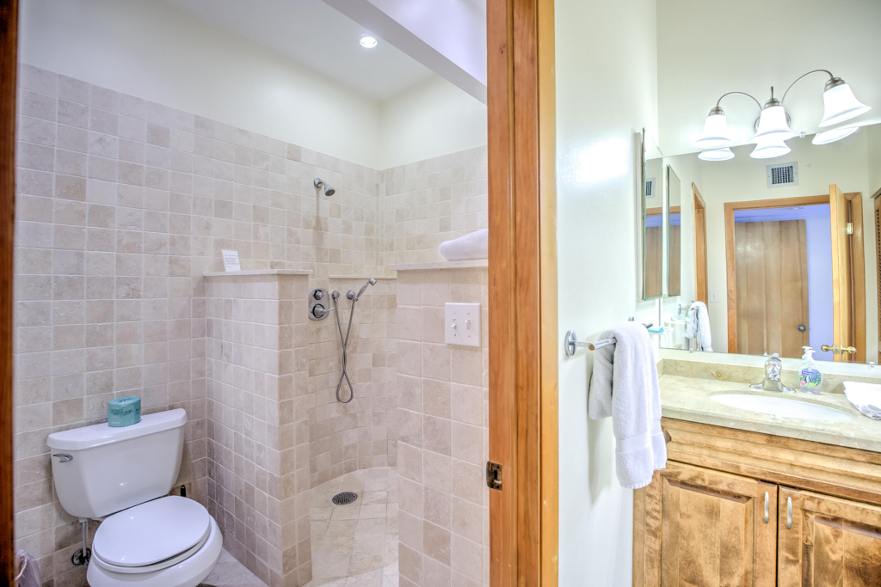 1133 W Ocean Drive 2 Property Photo 31