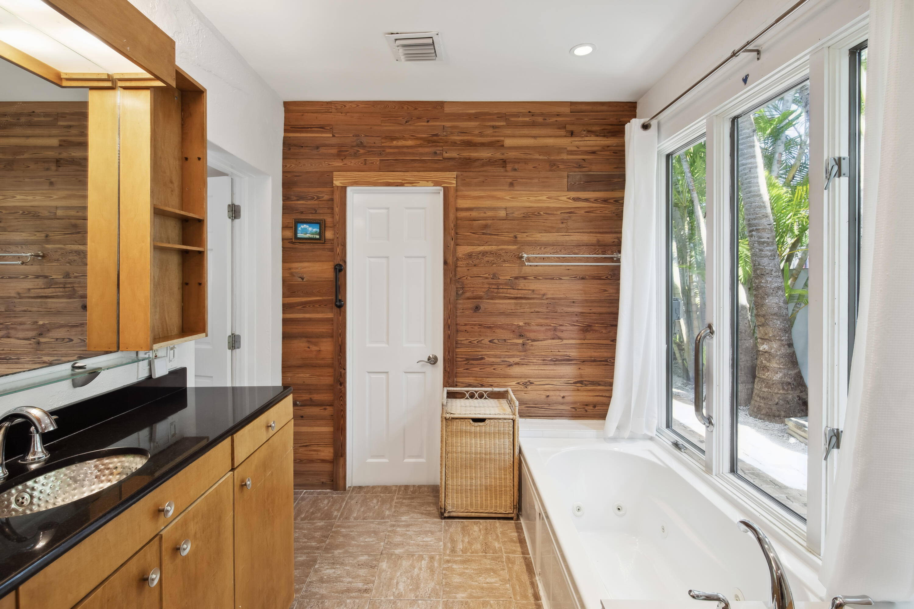 1307 Laird Street Property Photo 31