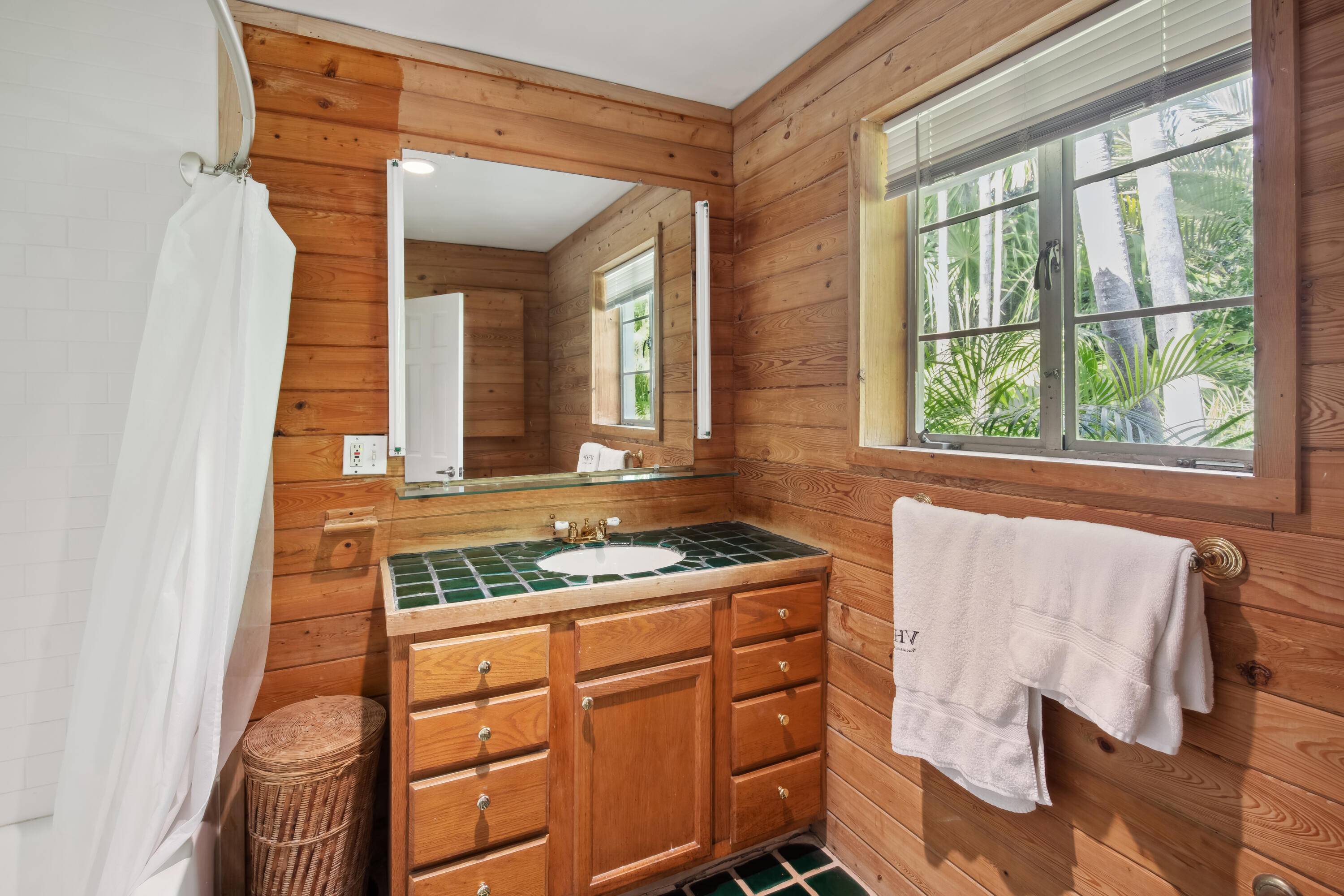 1307 Laird Street Property Photo 34
