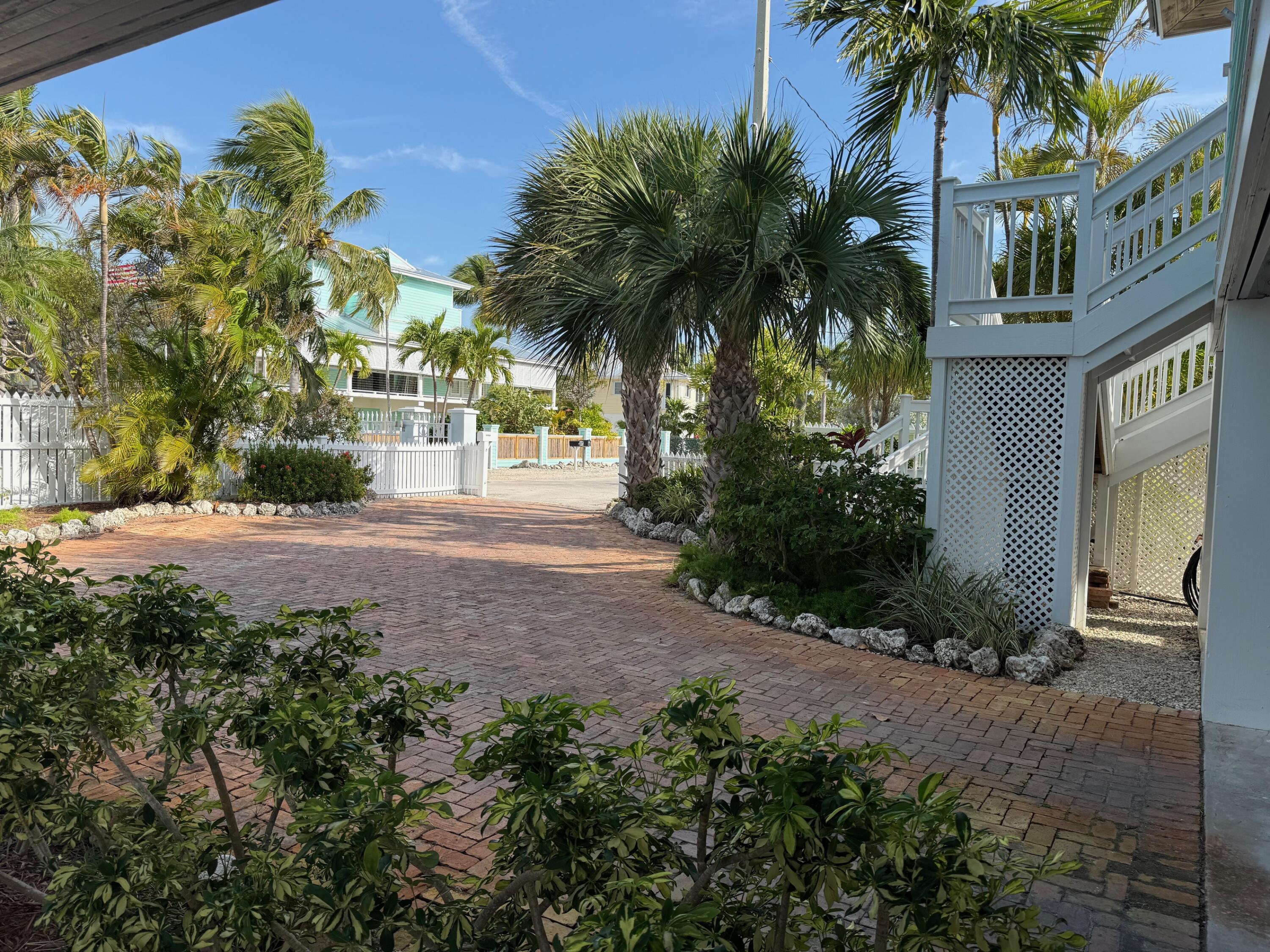17022 Starfish Lane W Property Photo 11