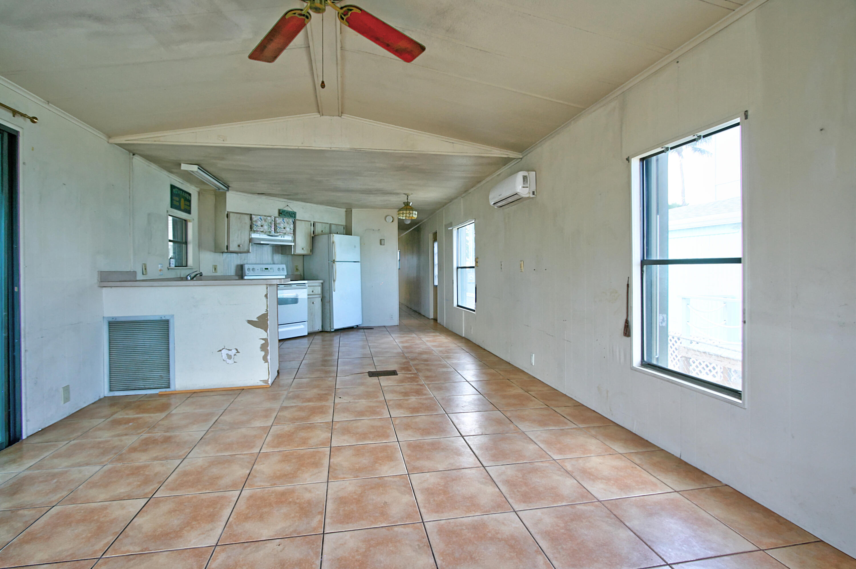 30 Avenue F Property Photo 3