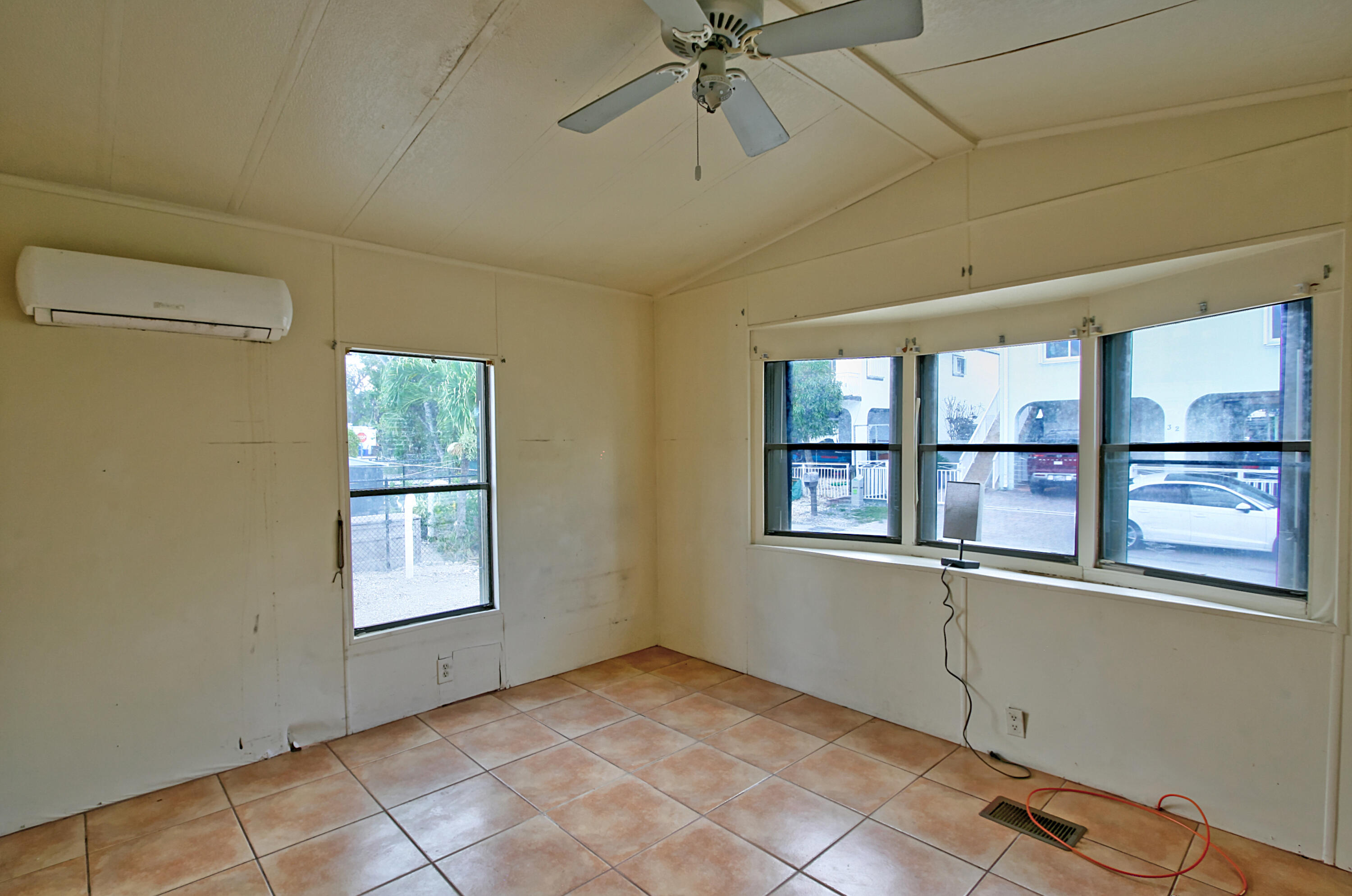30 Avenue F Property Photo 5