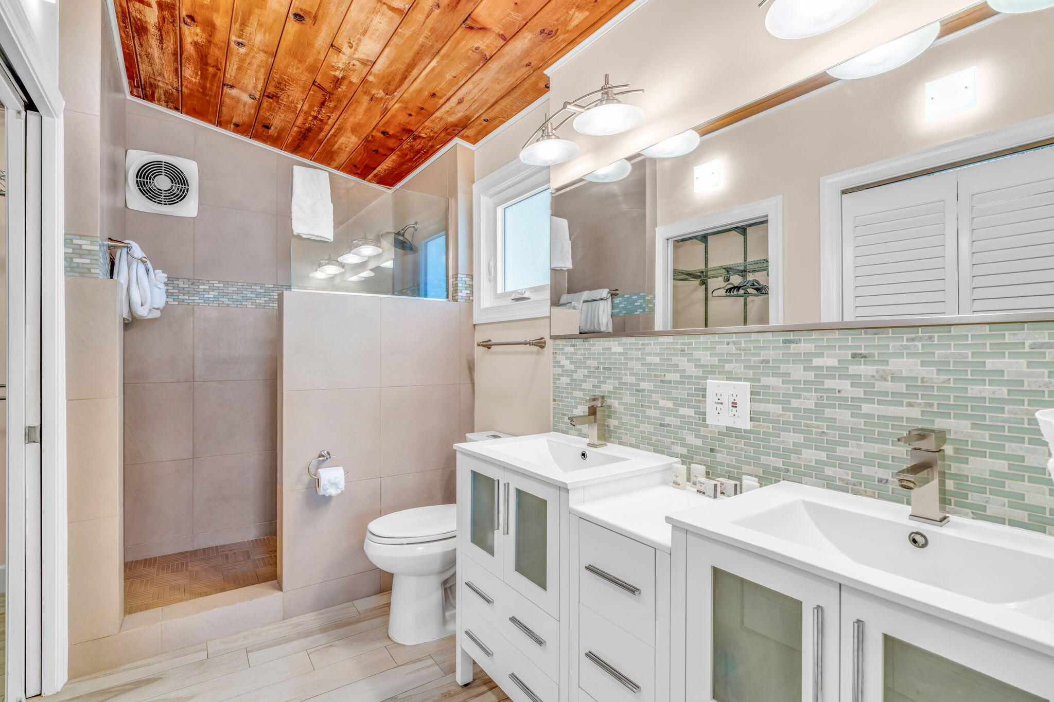 176 Iroquois Drive Property Photo 17