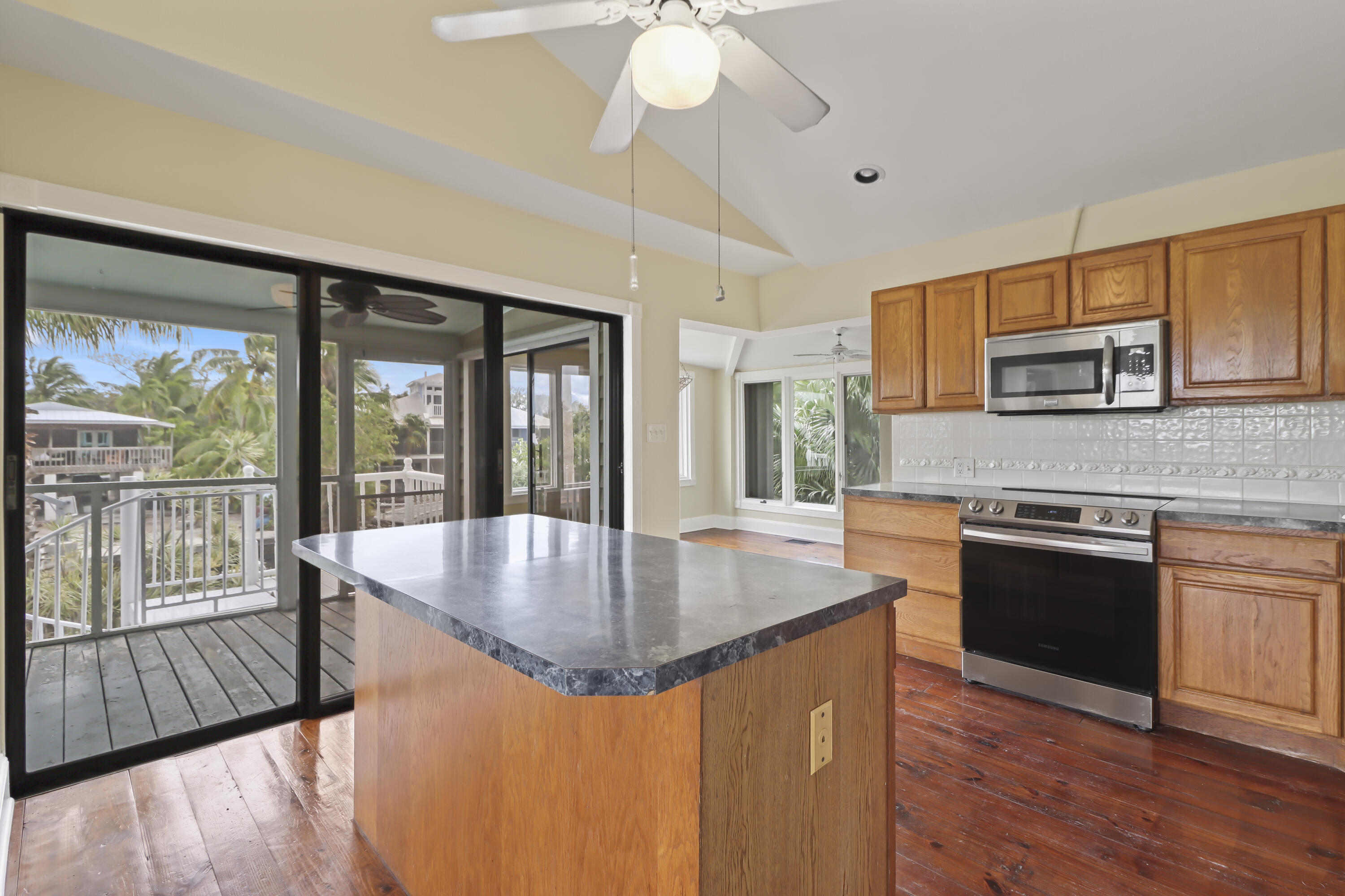 146 Sugarloaf Drive Property Photo 6