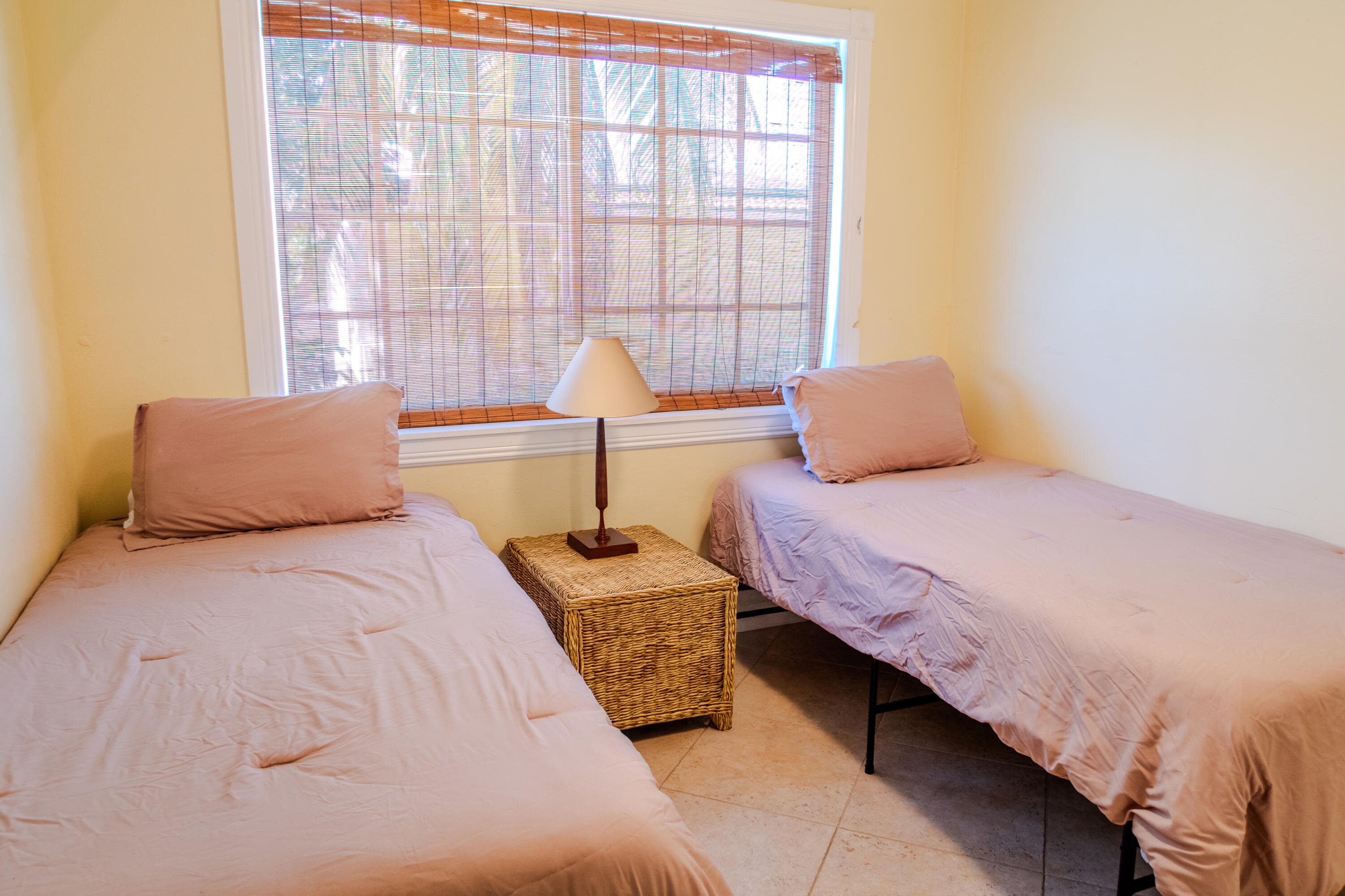 9922 Aviation Boulevard Property Photo 18