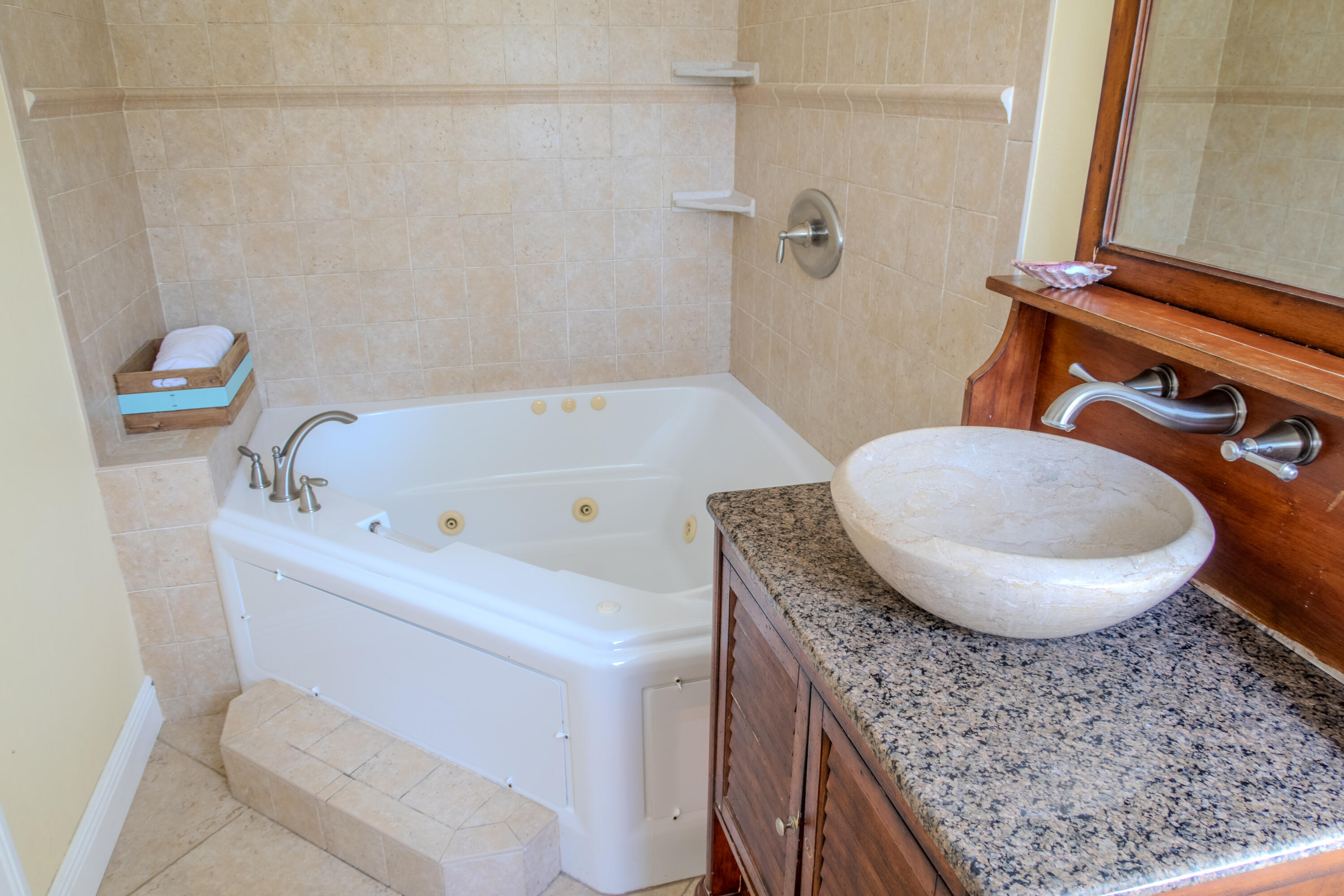 9922 Aviation Boulevard Property Photo 19