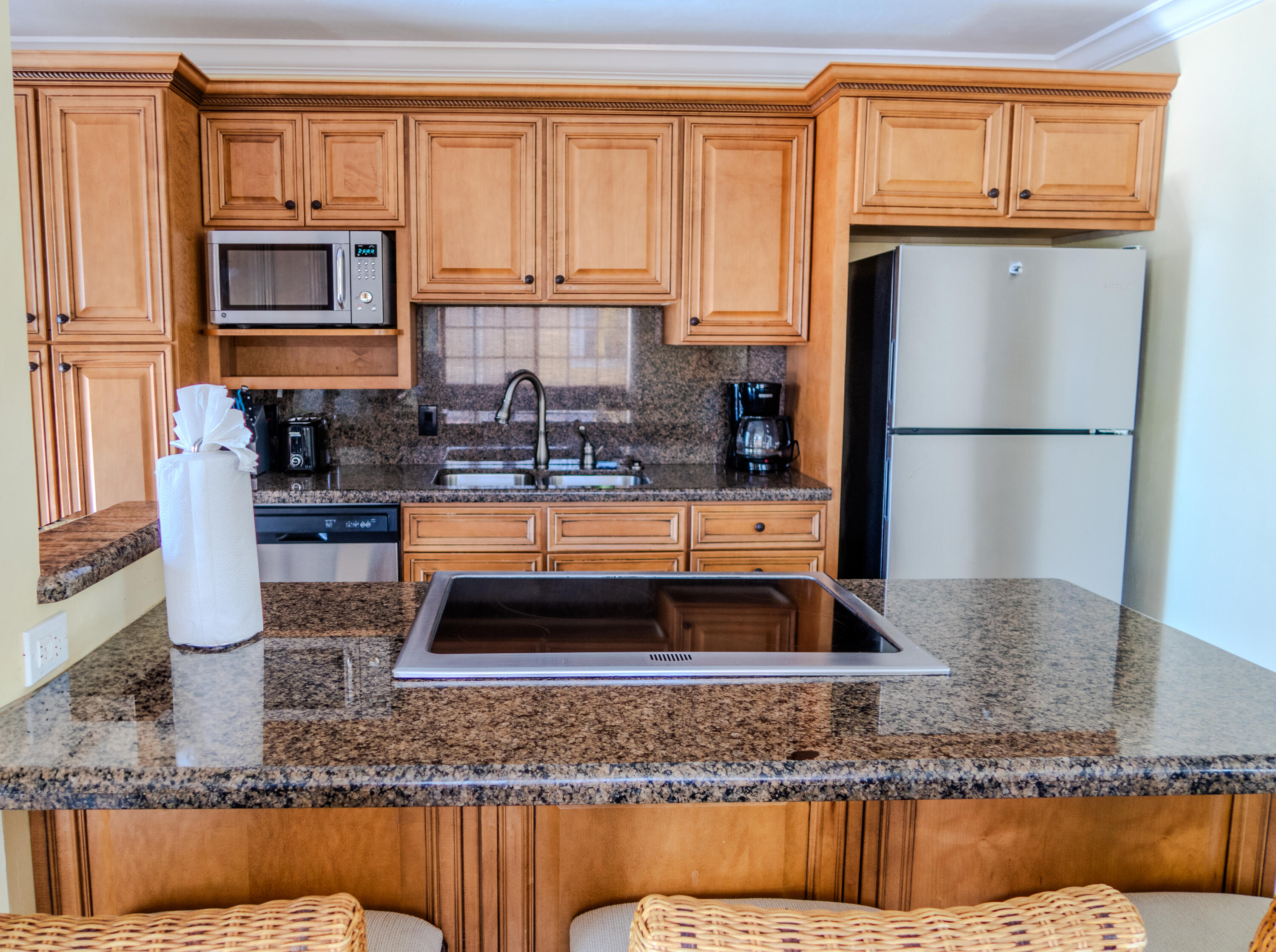 9922 Aviation Boulevard Property Photo 20