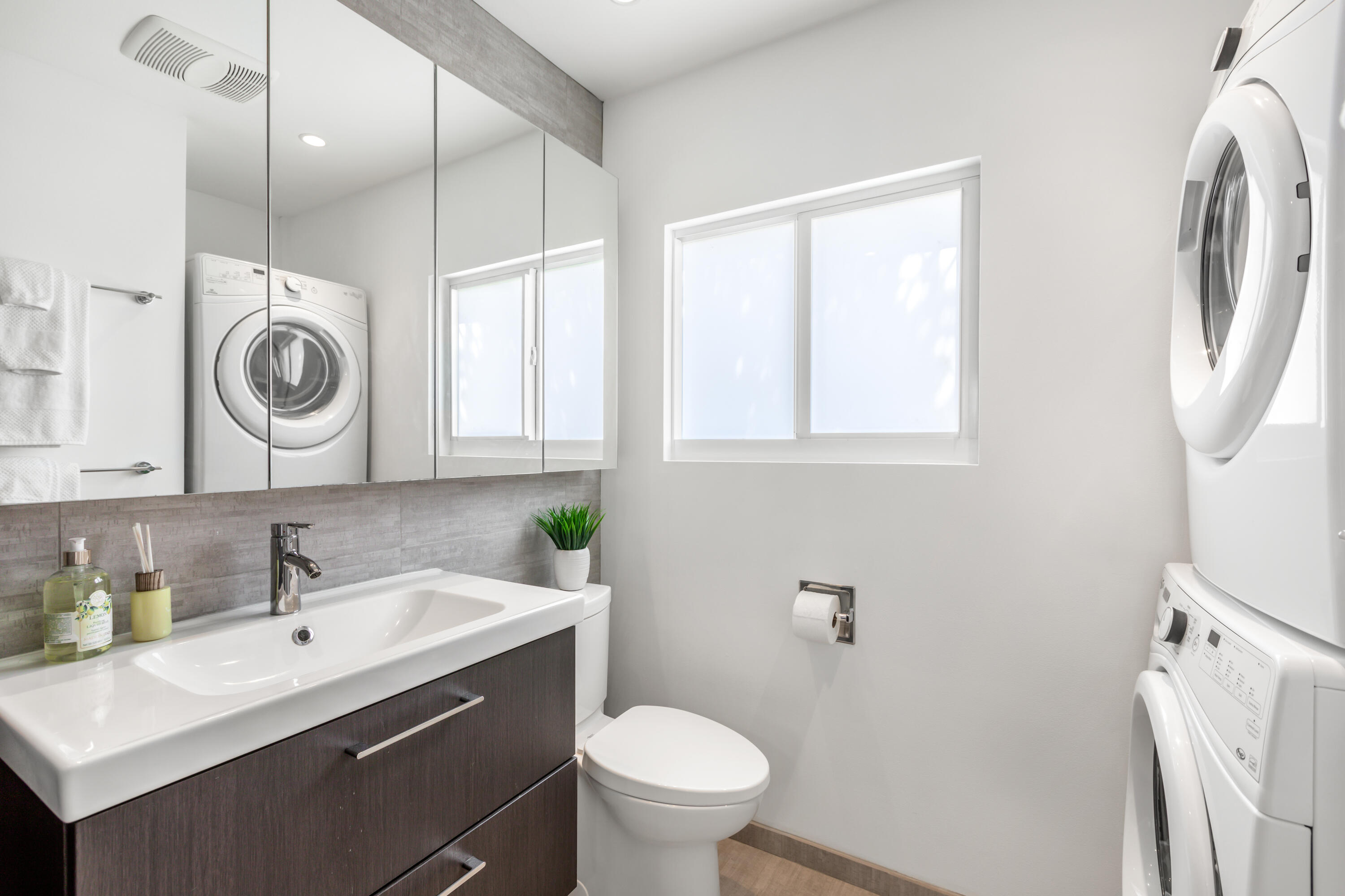 1126 Olivia Street, 412 Property Photo 16