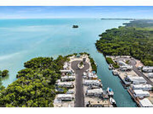 6099 Overseas Highway, 15e Property Photo 5