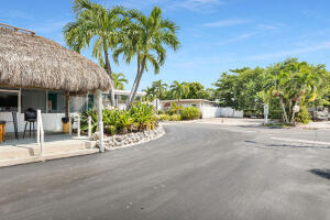 6099 Overseas Highway, 15e Property Photo 21