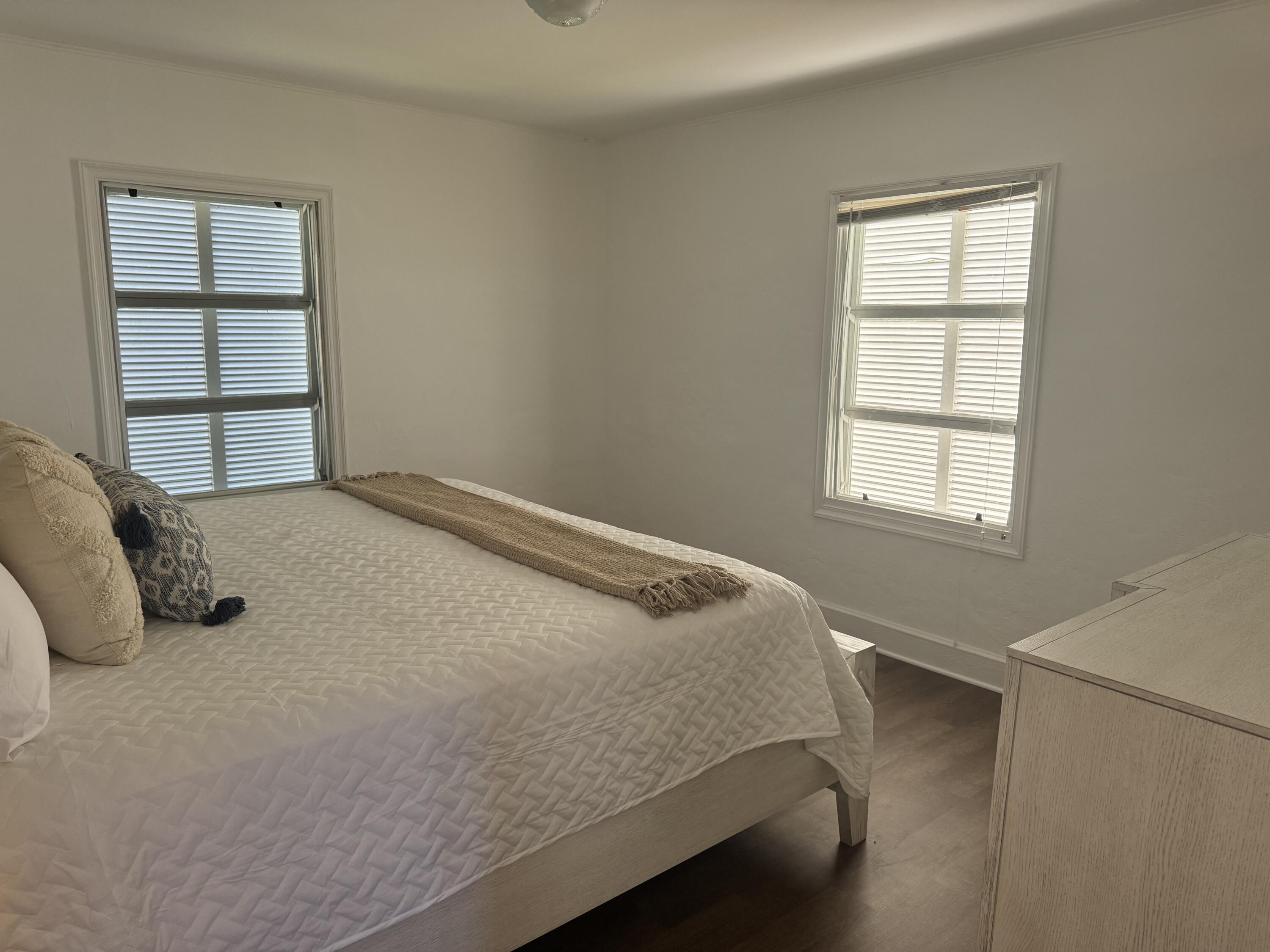 184 Harborview Drive Property Photo 19