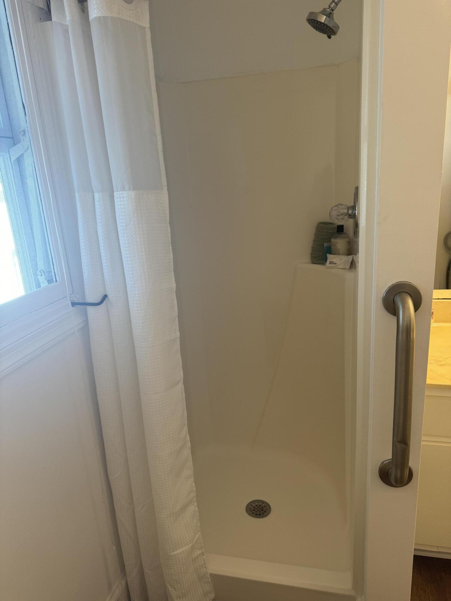 184 Harborview Drive Property Photo 22
