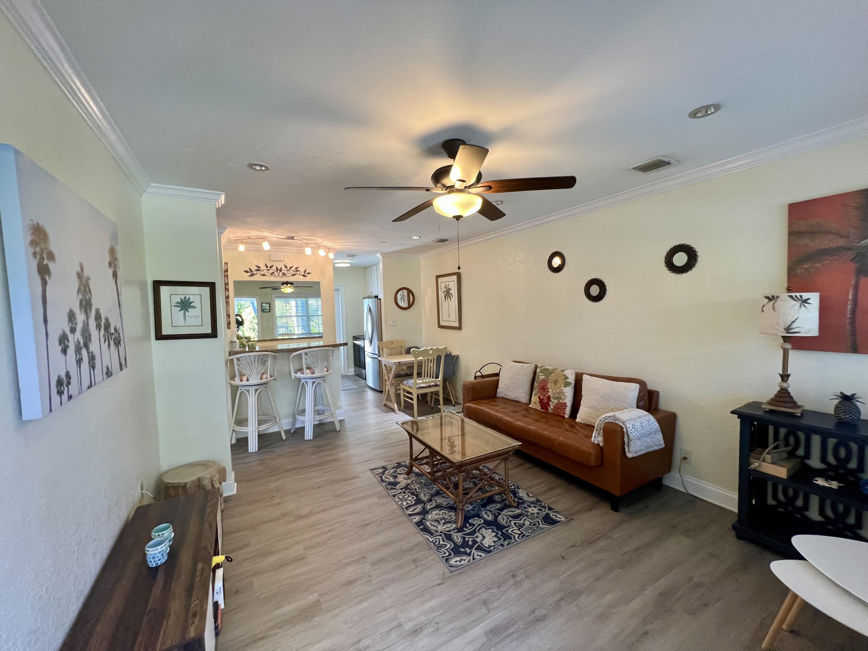 2521 Flagler Avenue, 4 Property Photo 2