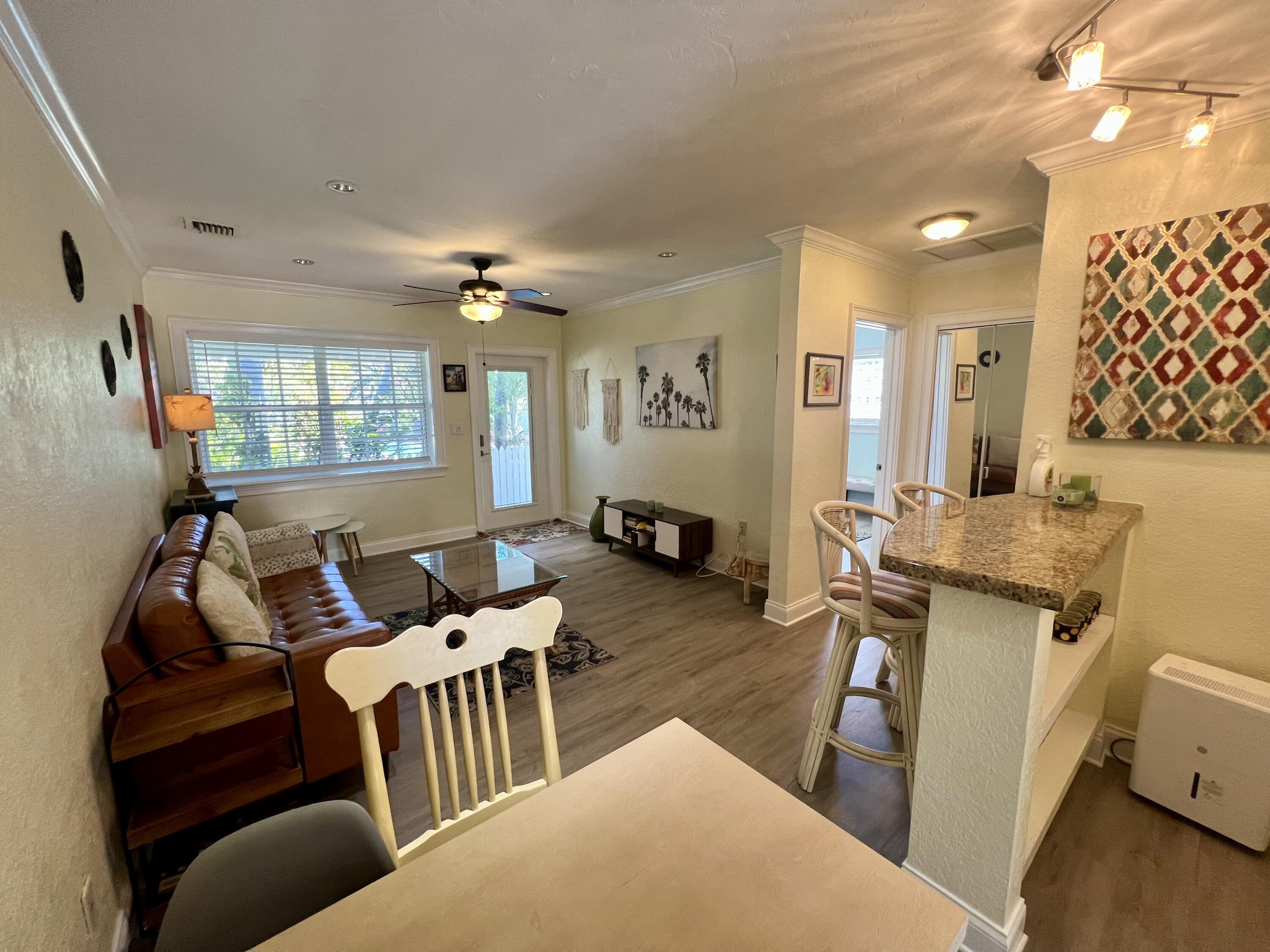 2521 Flagler Avenue, 4 Property Photo 4