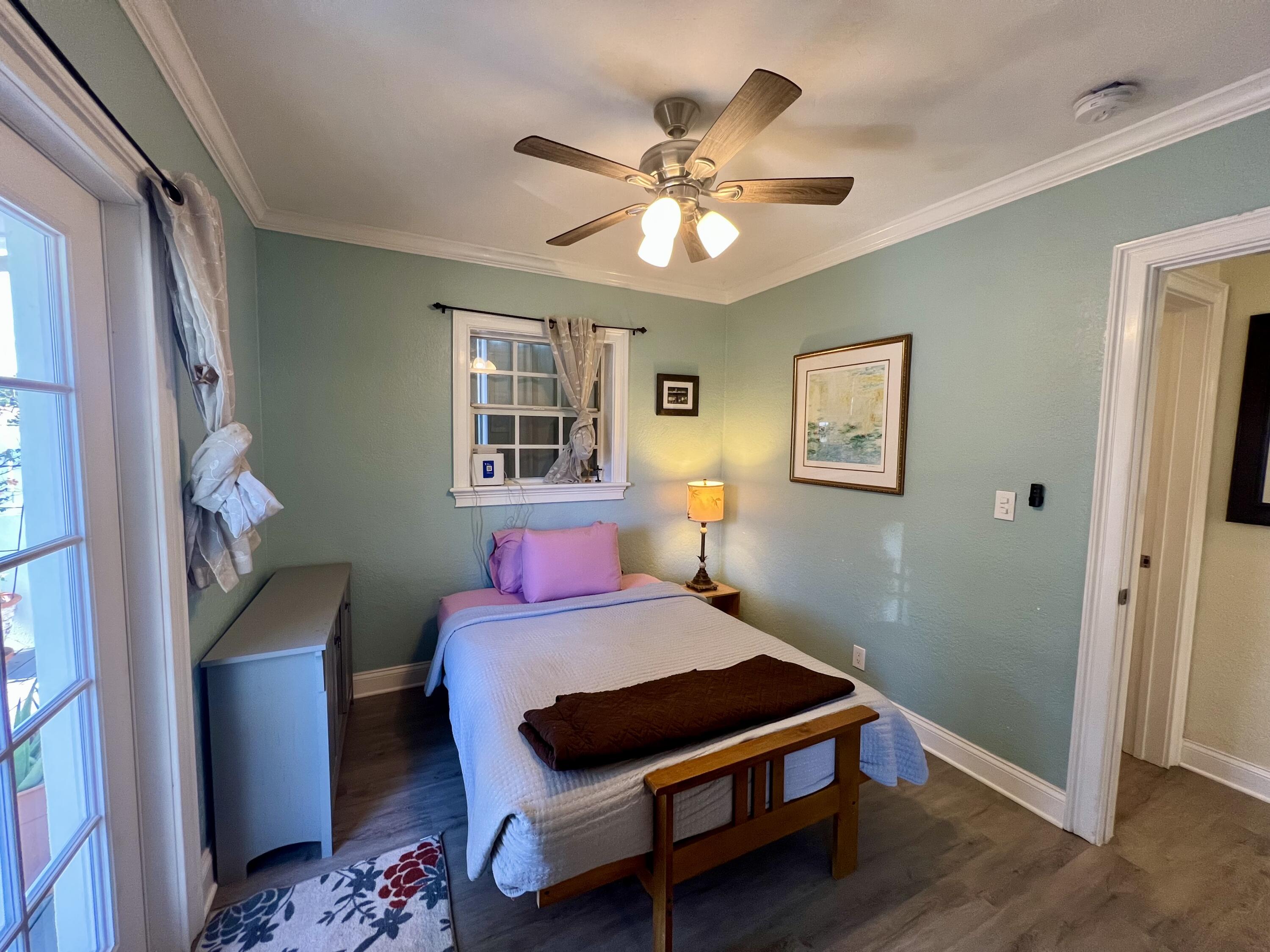 2521 Flagler Avenue, 4 Property Photo 8