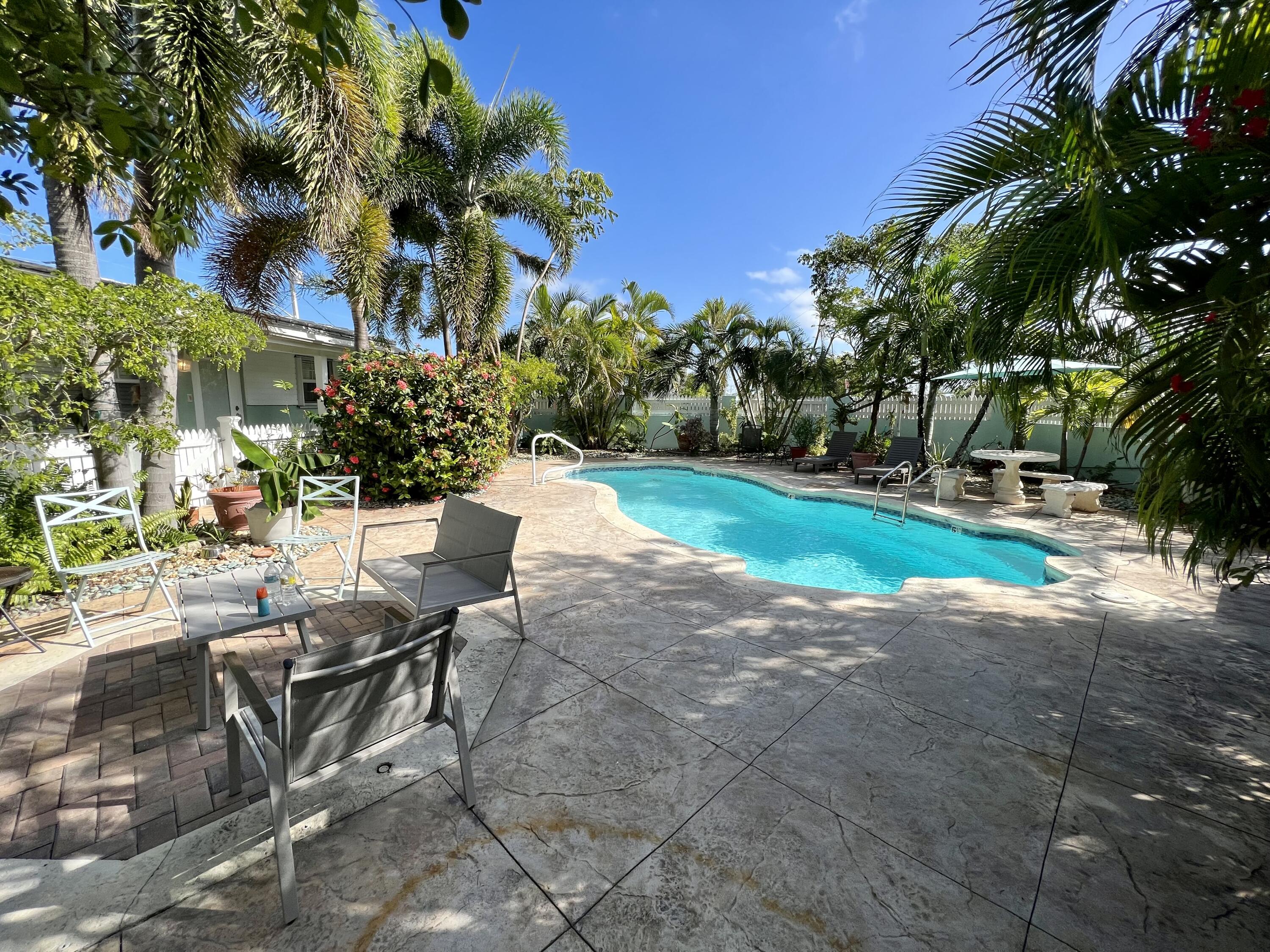 2521 Flagler Avenue, 4 Property Photo 16