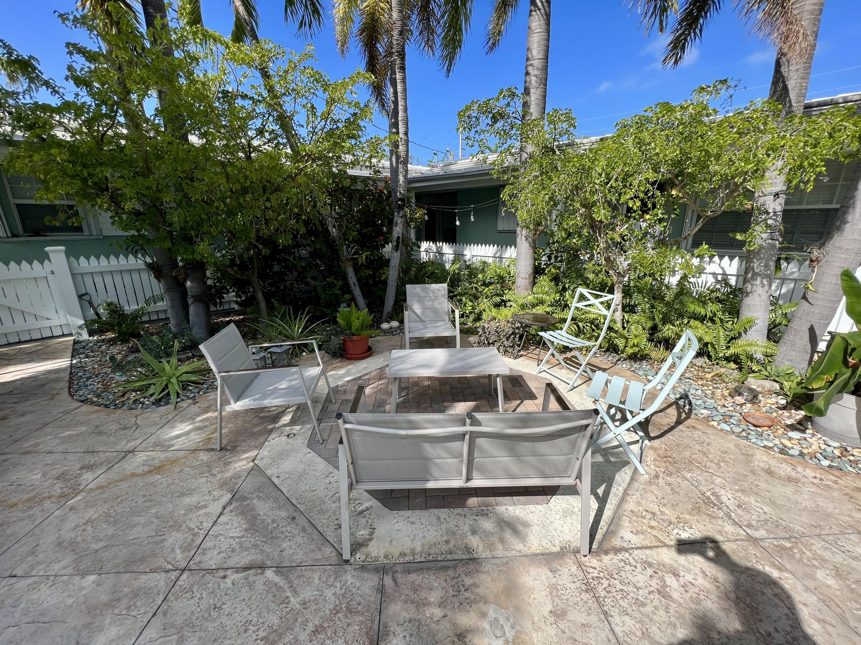 2521 Flagler Avenue, 4 Property Photo 18