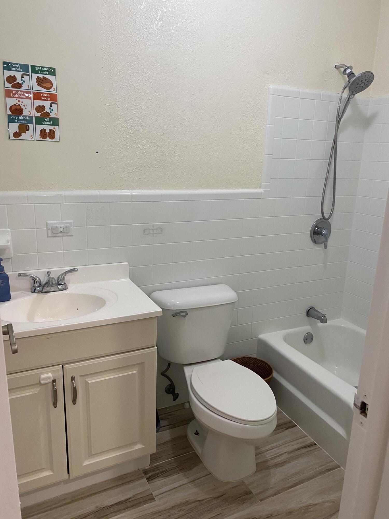 288 Gardenia Street Property Photo 12