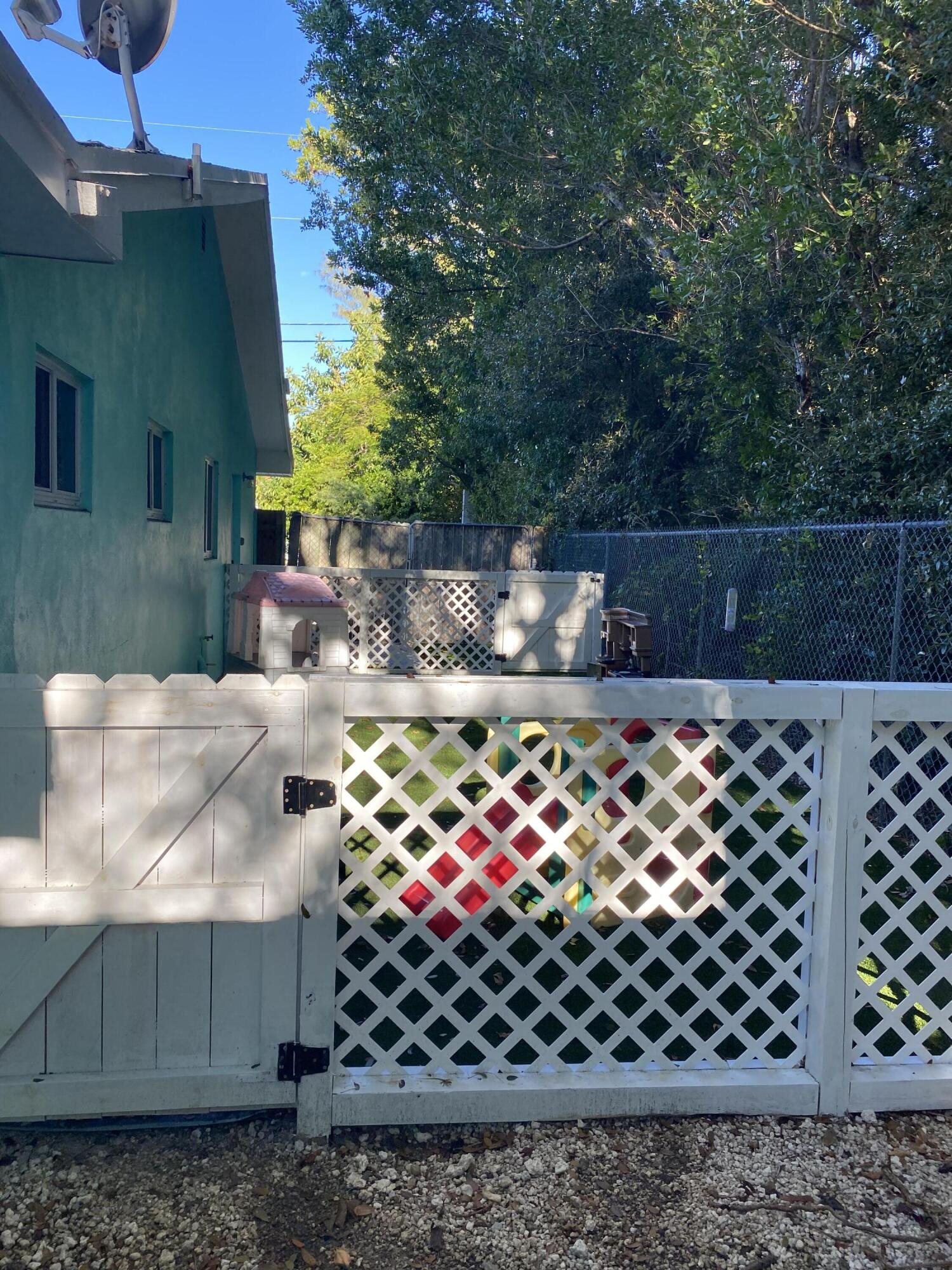 288 Gardenia Street Property Photo 21