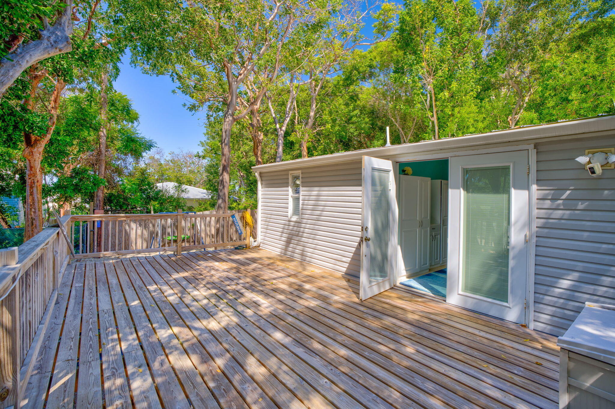 2 Oakwood Avenue Property Photo 6