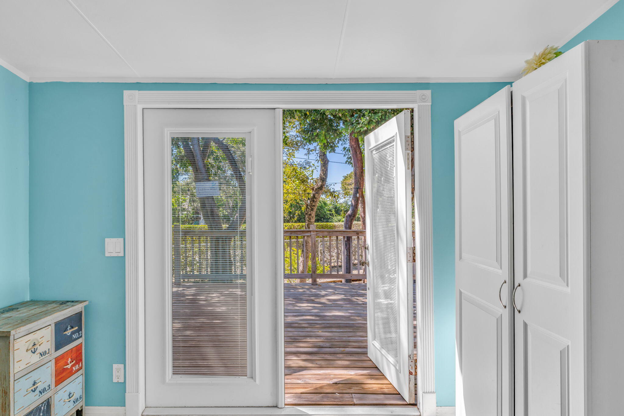2 Oakwood Avenue Property Photo 7