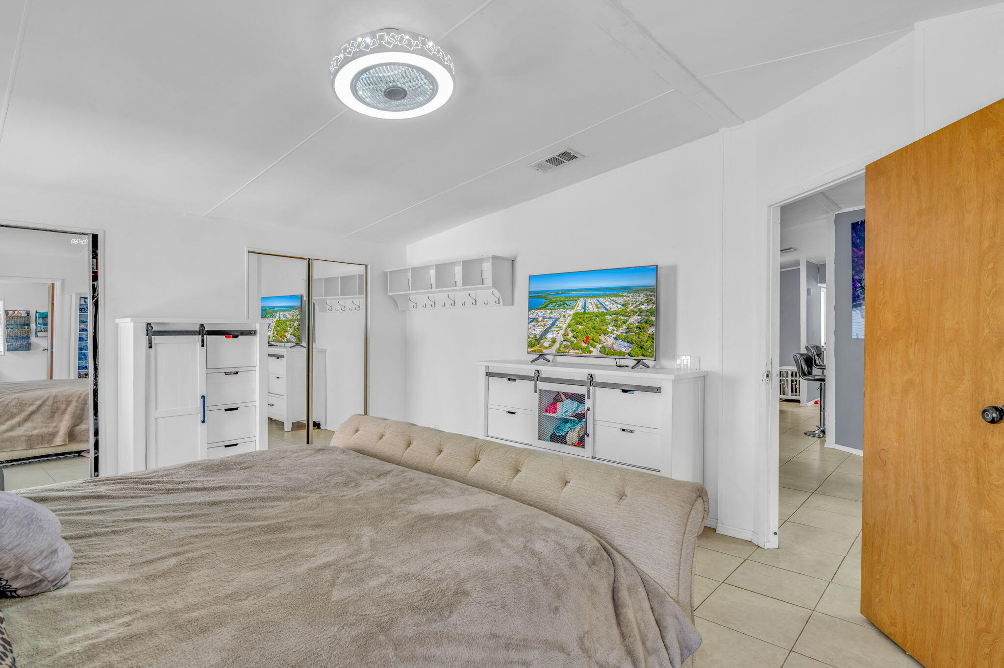 2 Oakwood Avenue Property Photo 24