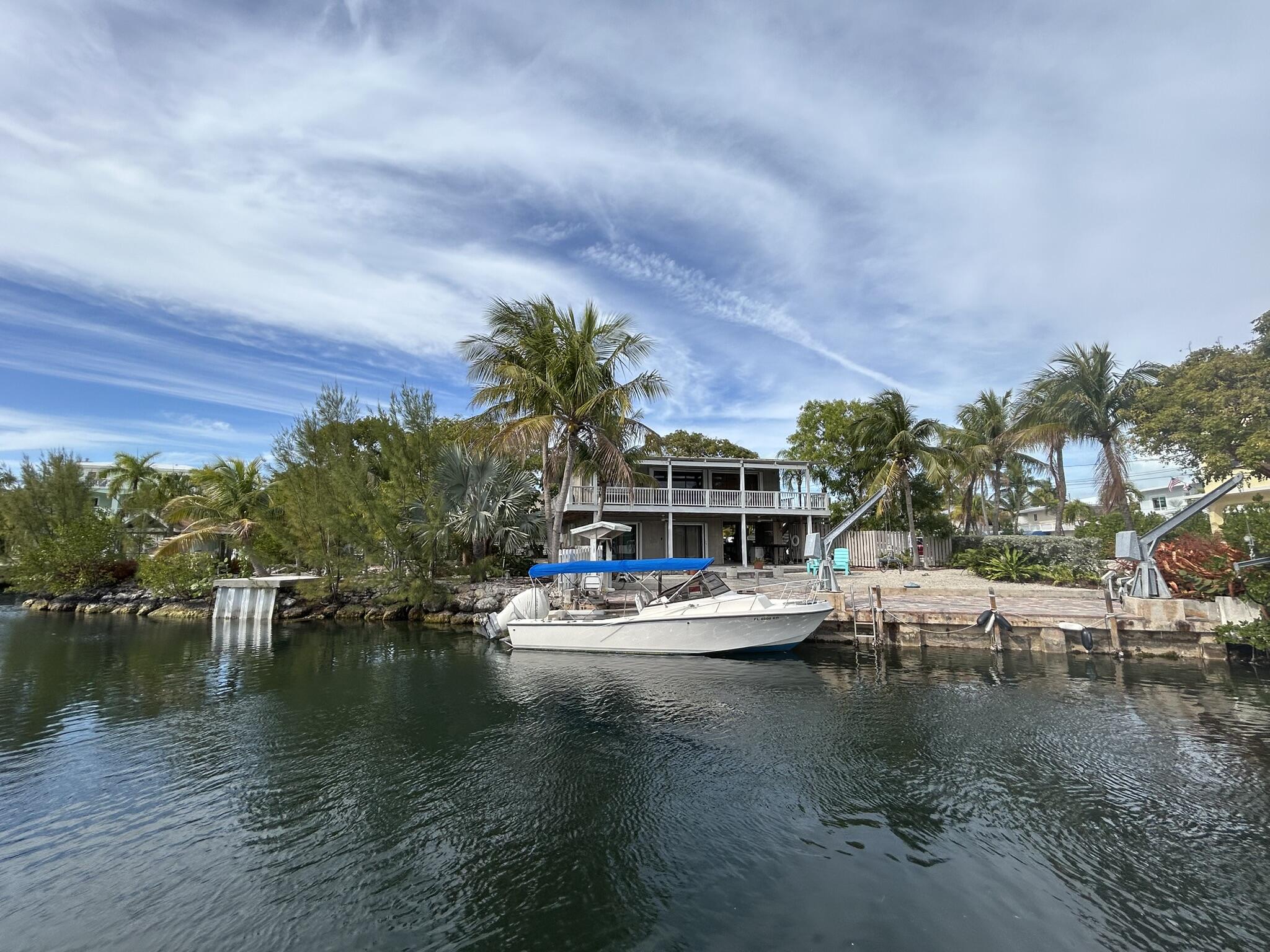 120 Captains Court Property Photo