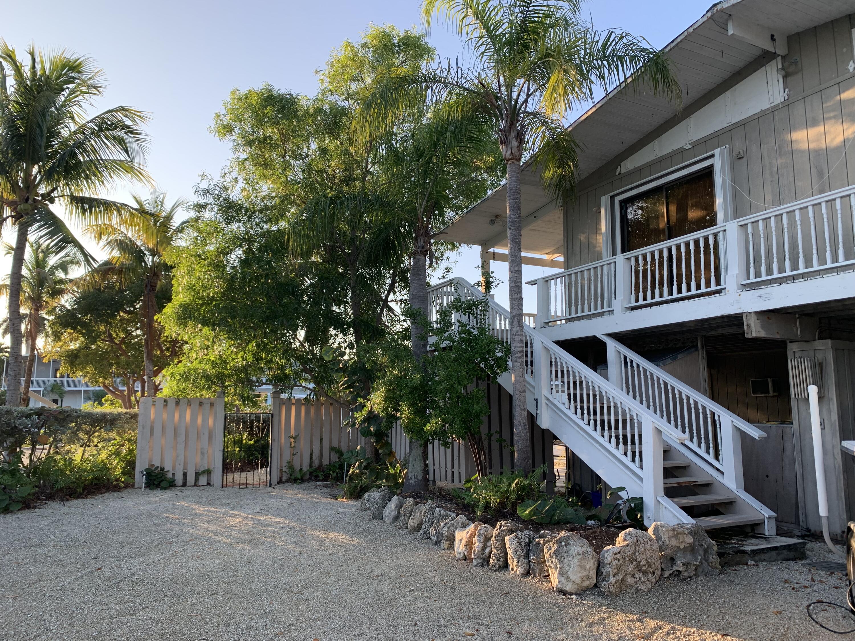 120 Captains Court Property Photo 4