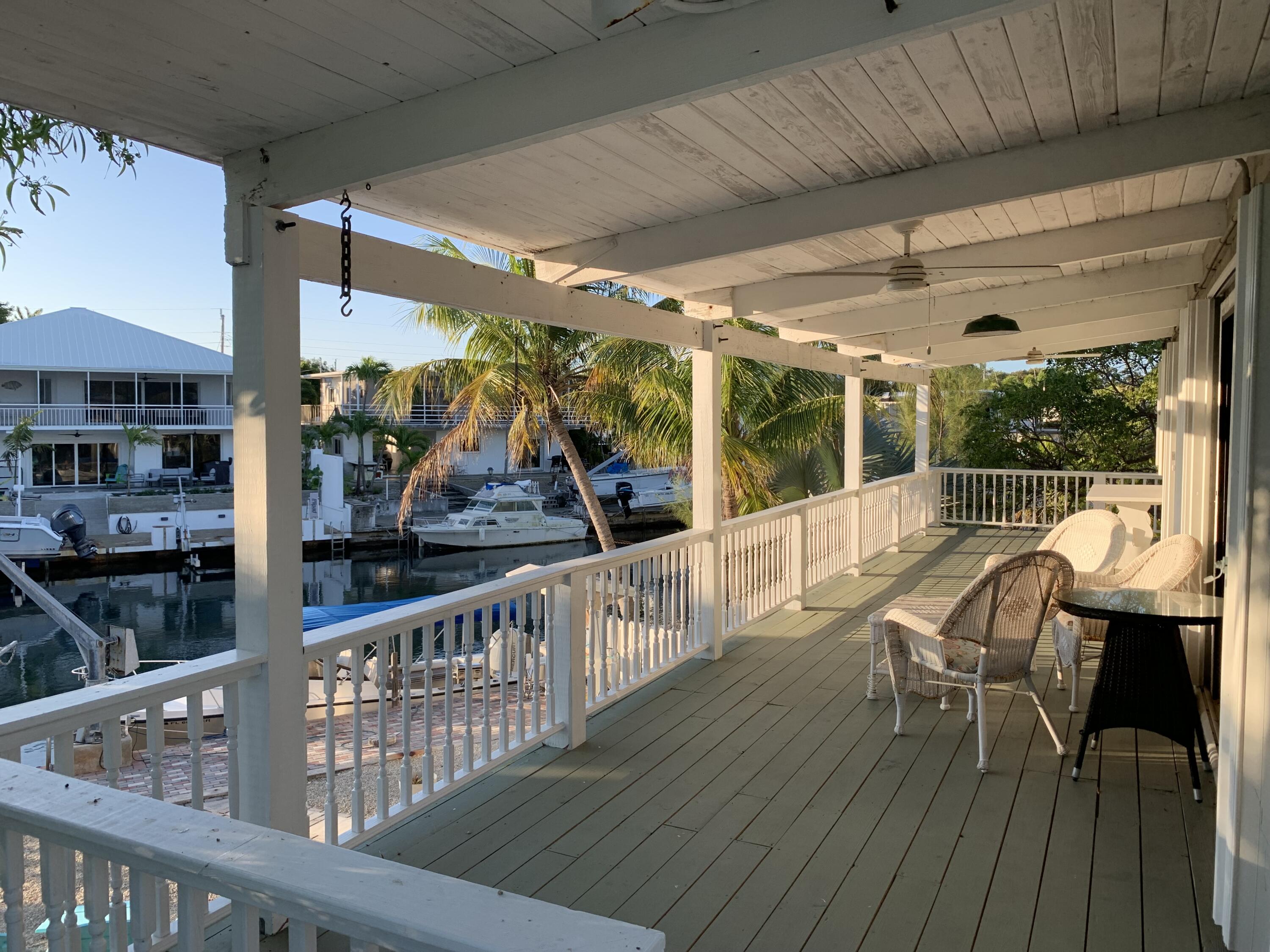120 Captains Court Property Photo 5