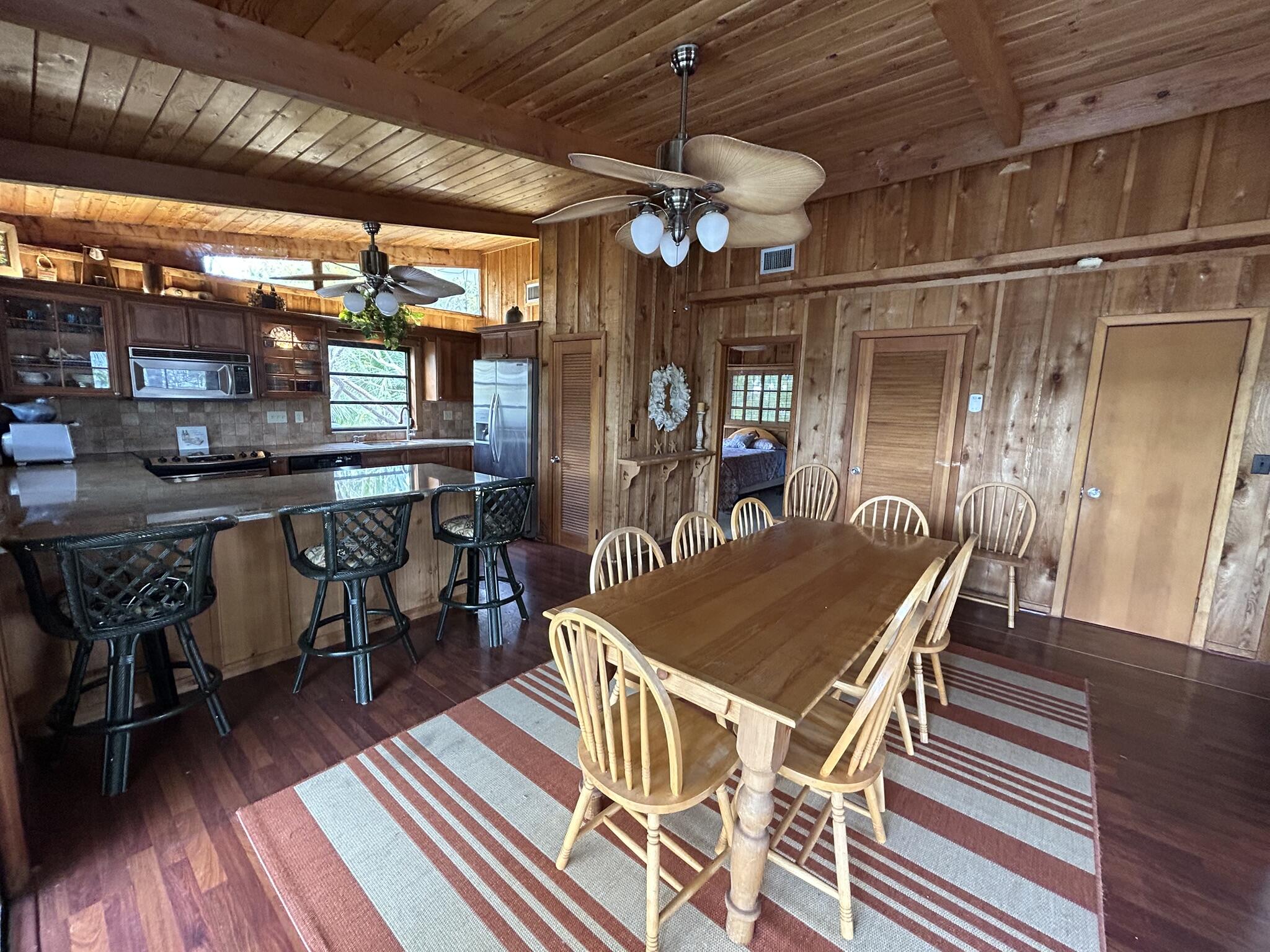 120 Captains Court Property Photo 6