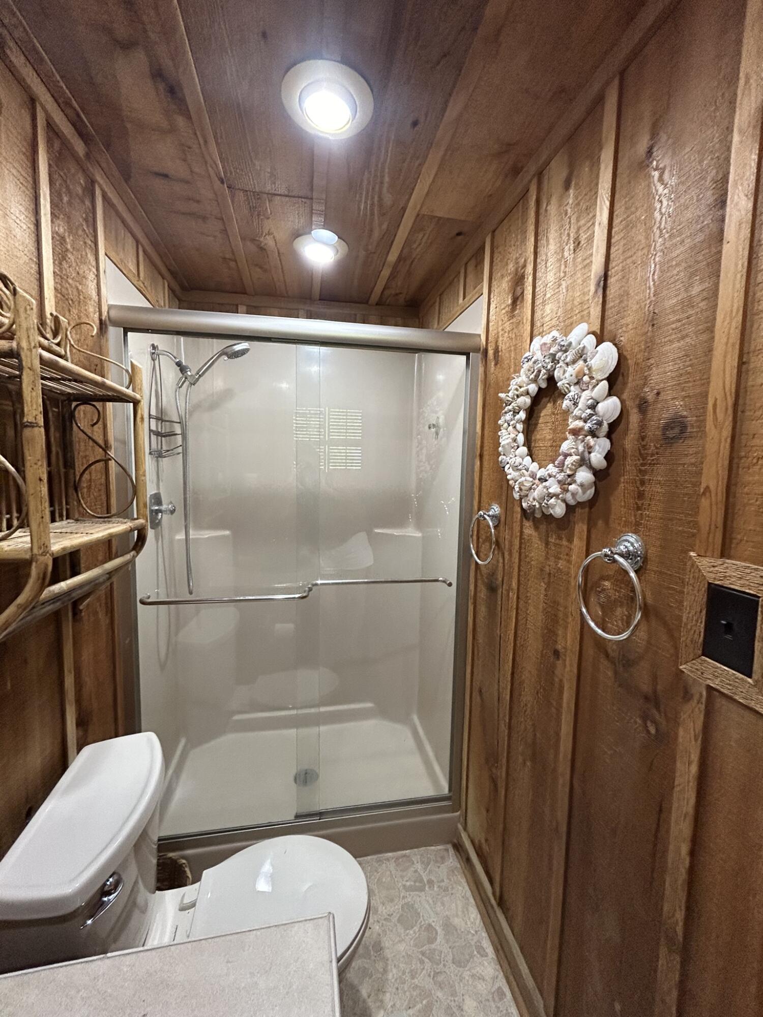 120 Captains Court Property Photo 19