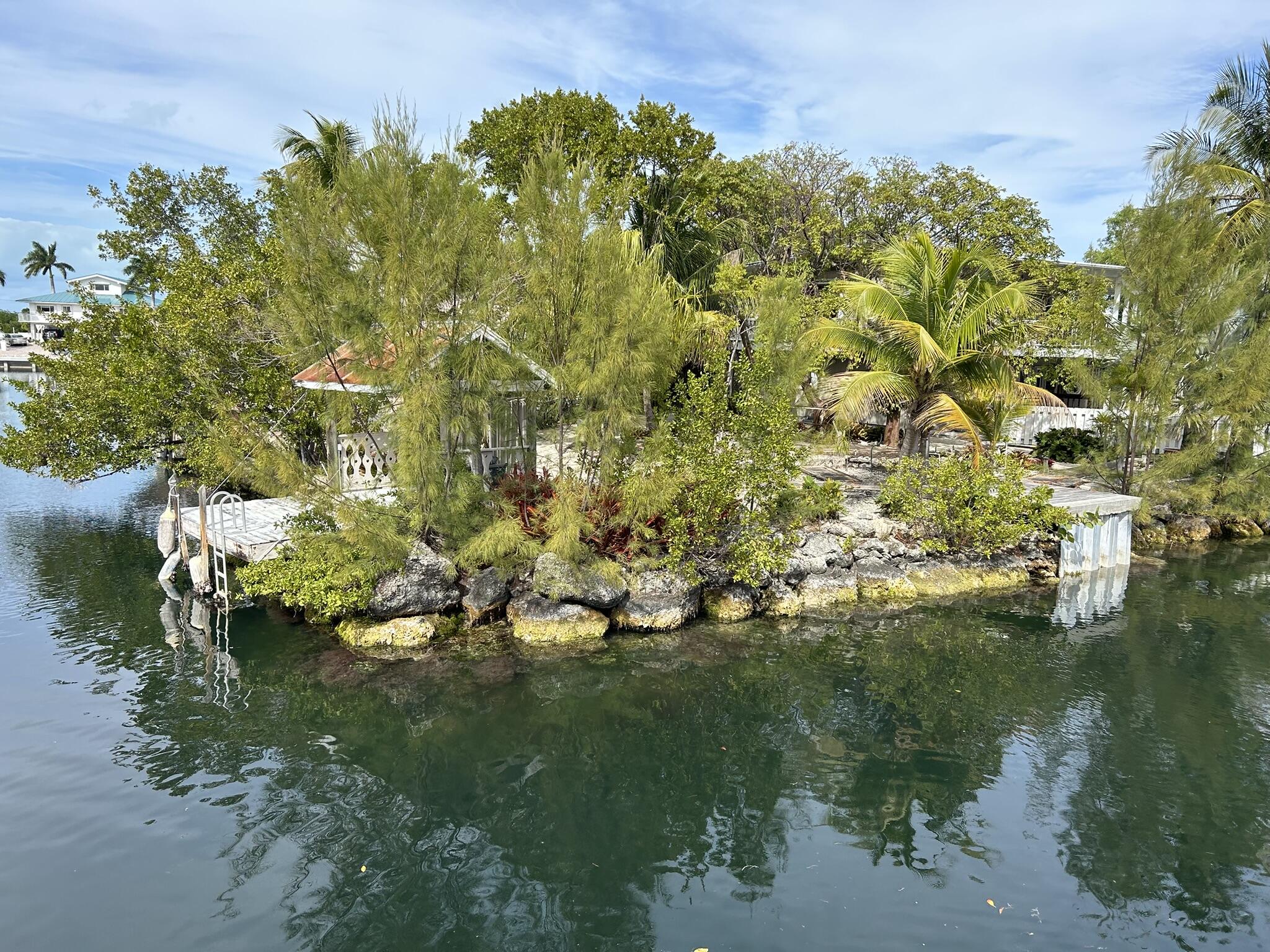 120 Captains Court Property Photo 45