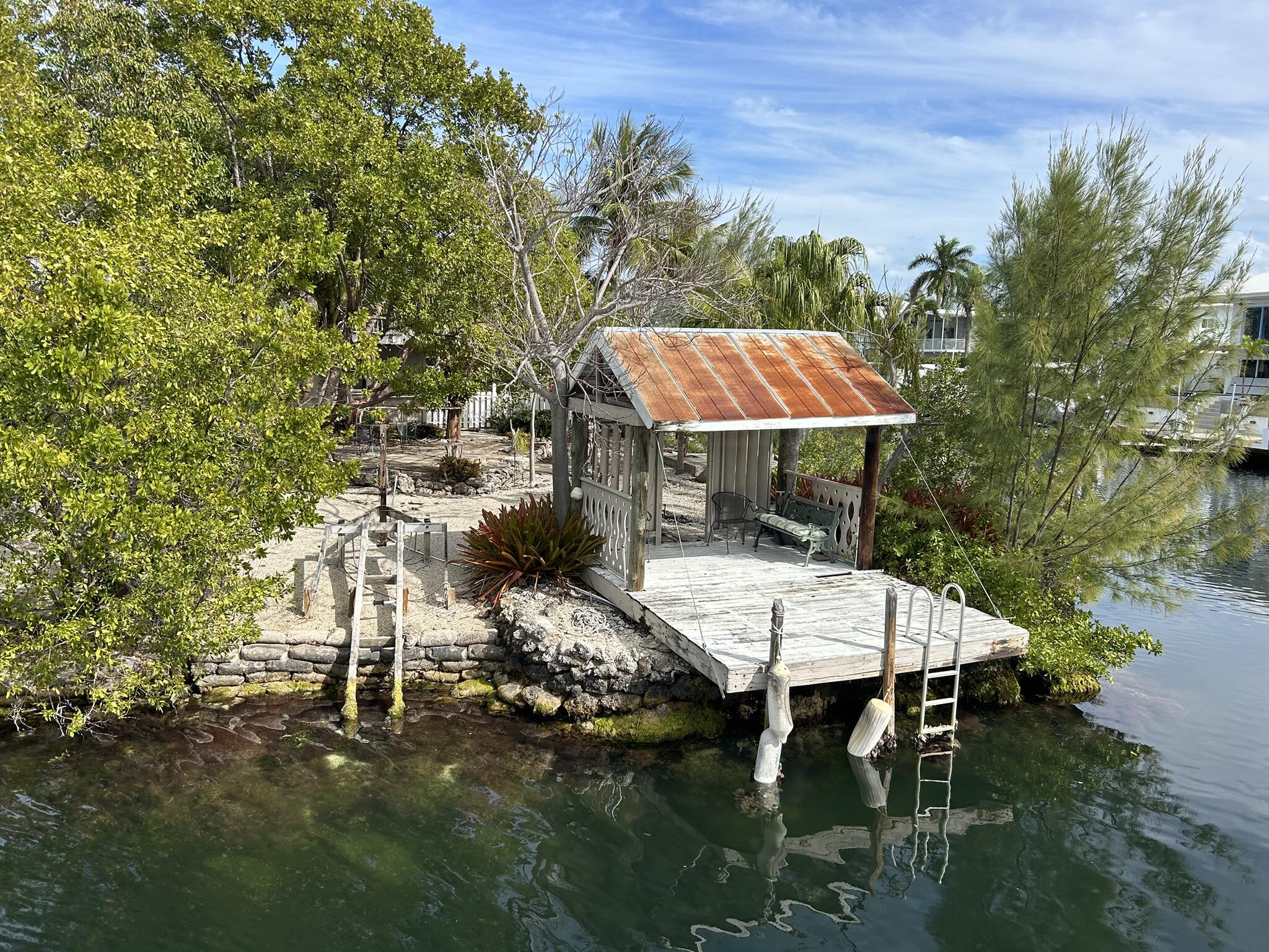 120 Captains Court Property Photo 49