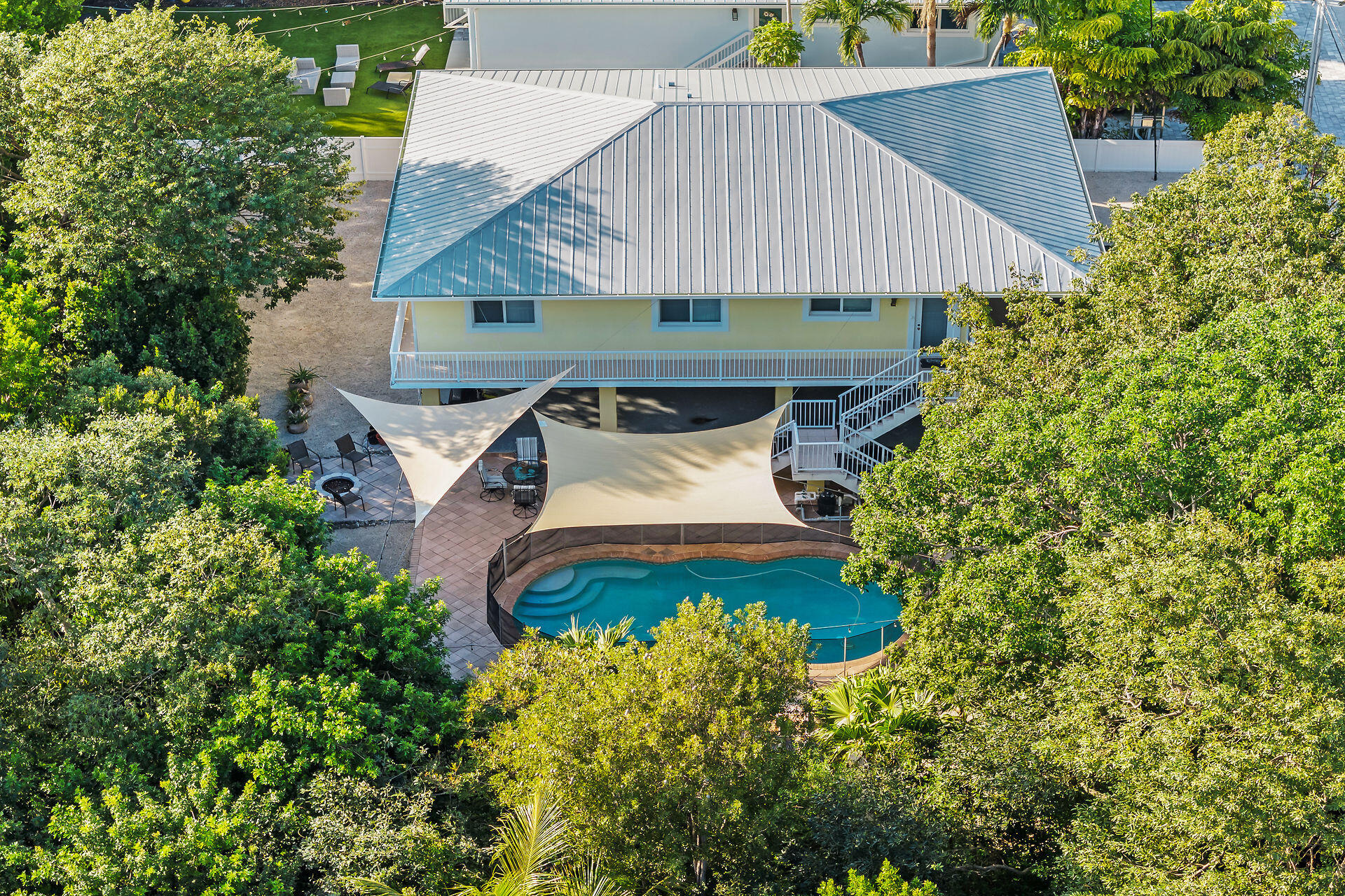 158 Coconut Row Property Photo 3