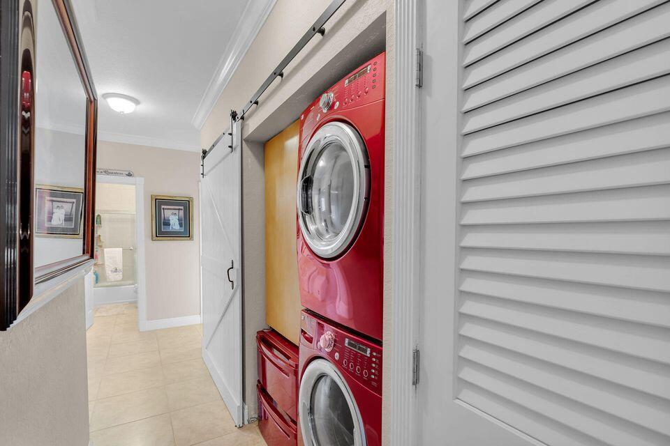 158 Coconut Row Property Photo 32