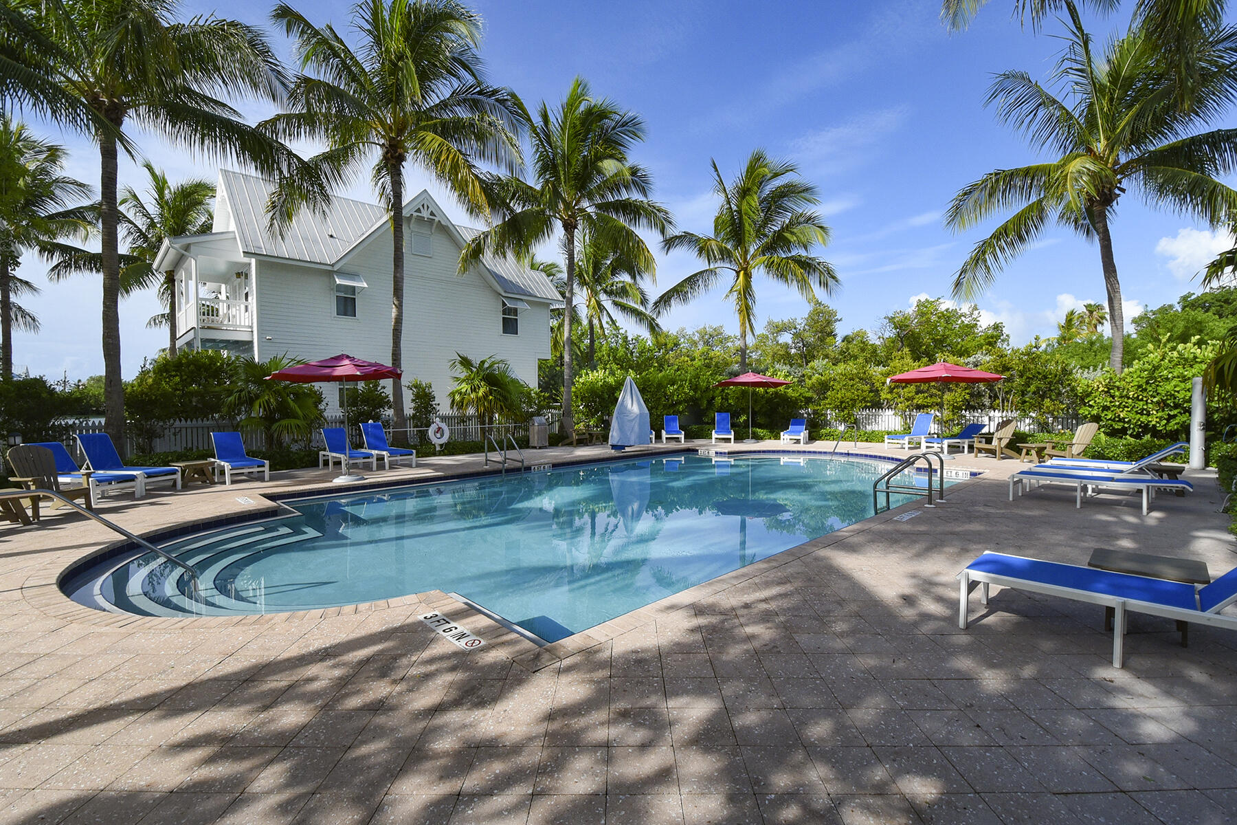 12411 Overseas Highway, 17c Property Photo 11