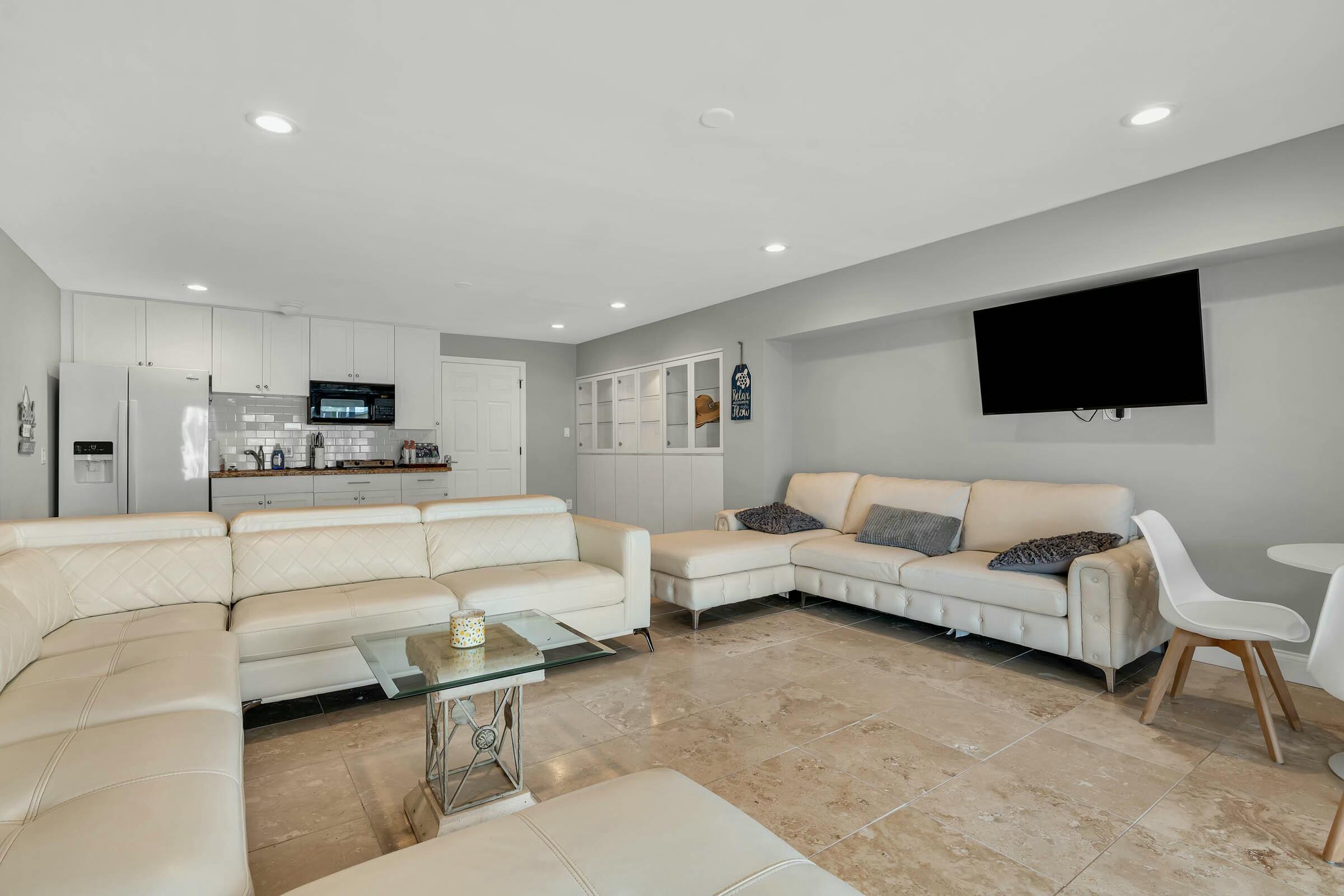 320 5th Street Property Photo 15