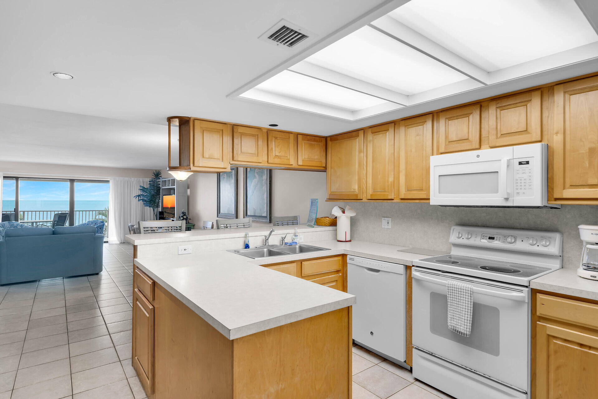1133 W Ocean Drive, 5 Property Photo 16