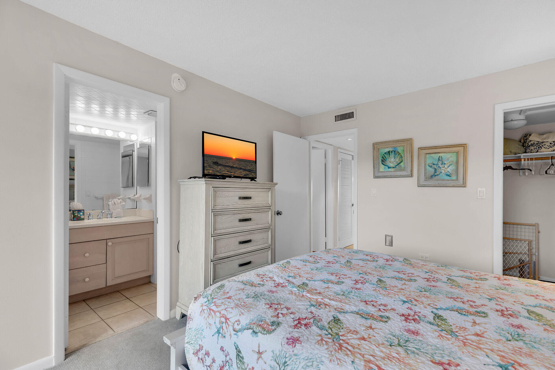 1133 W Ocean Drive, 5 Property Photo 19