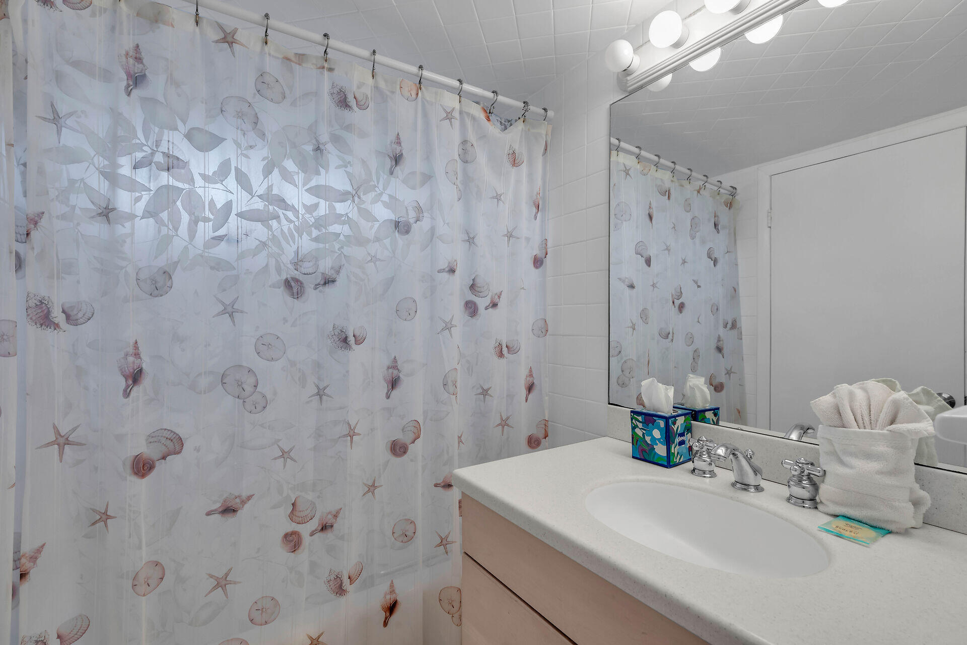1133 W Ocean Drive, 5 Property Photo 20