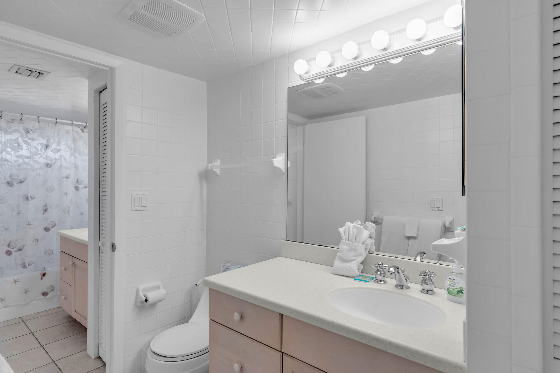 1133 W Ocean Drive, 5 Property Photo 21