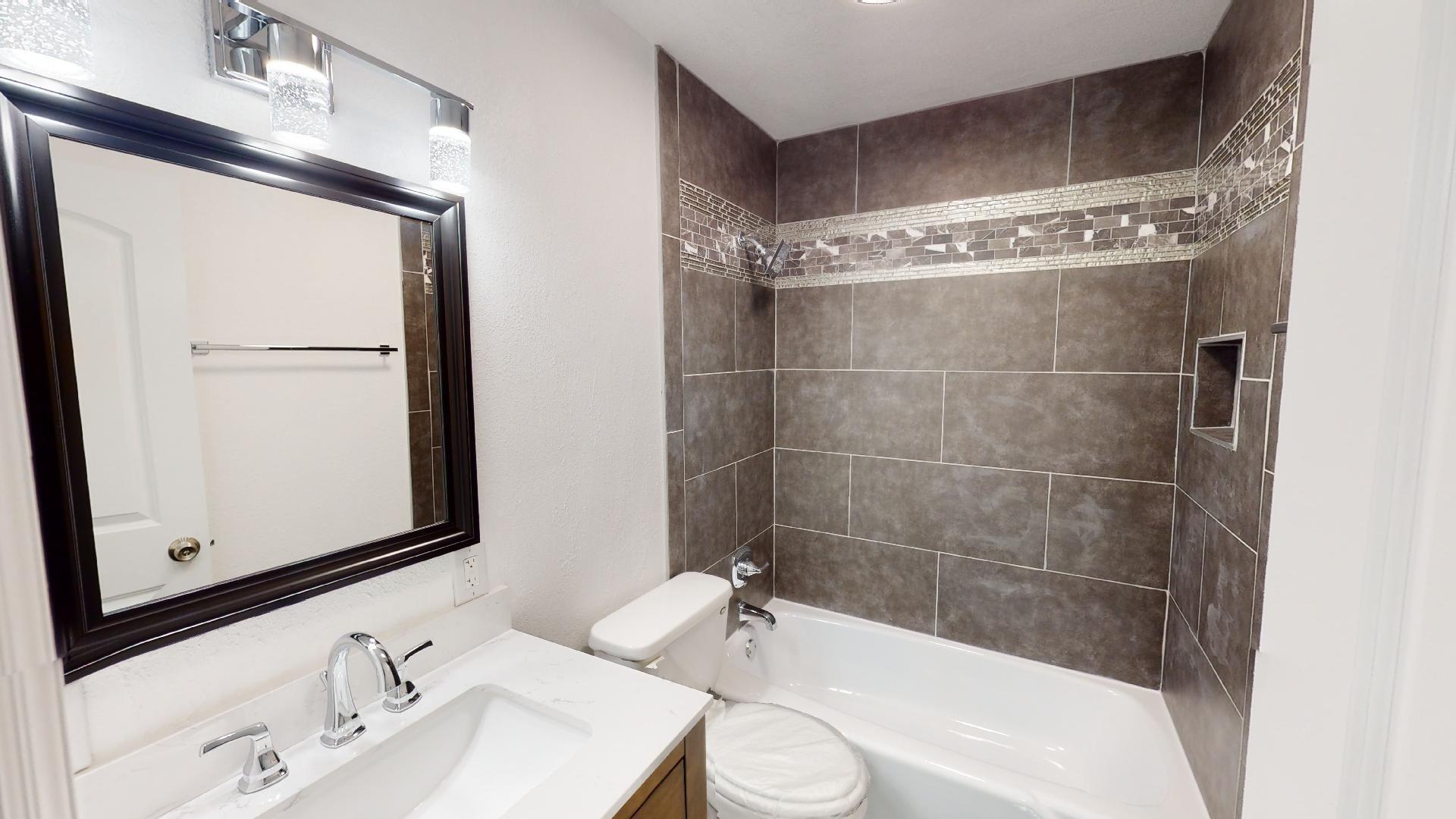 300 Ocean Drive, 22 Property Photo 16